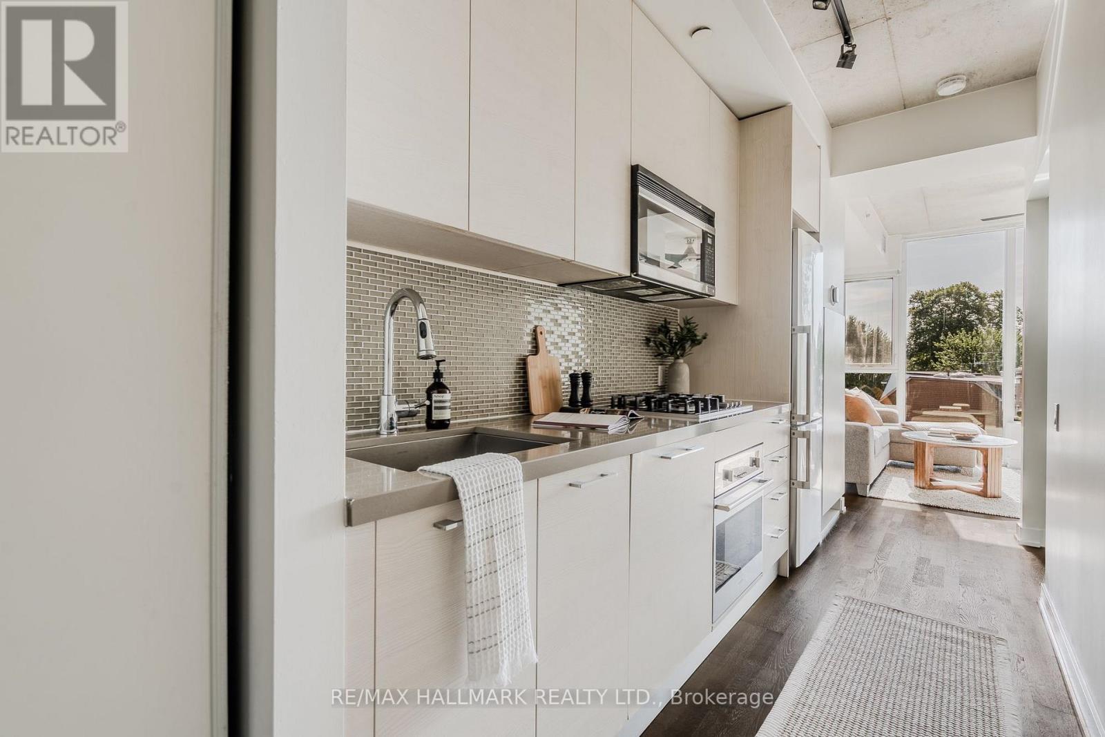 303 - 60 Haslett Avenue, Toronto, Ontario  M4L 0A9 - Photo 10 - E13754658