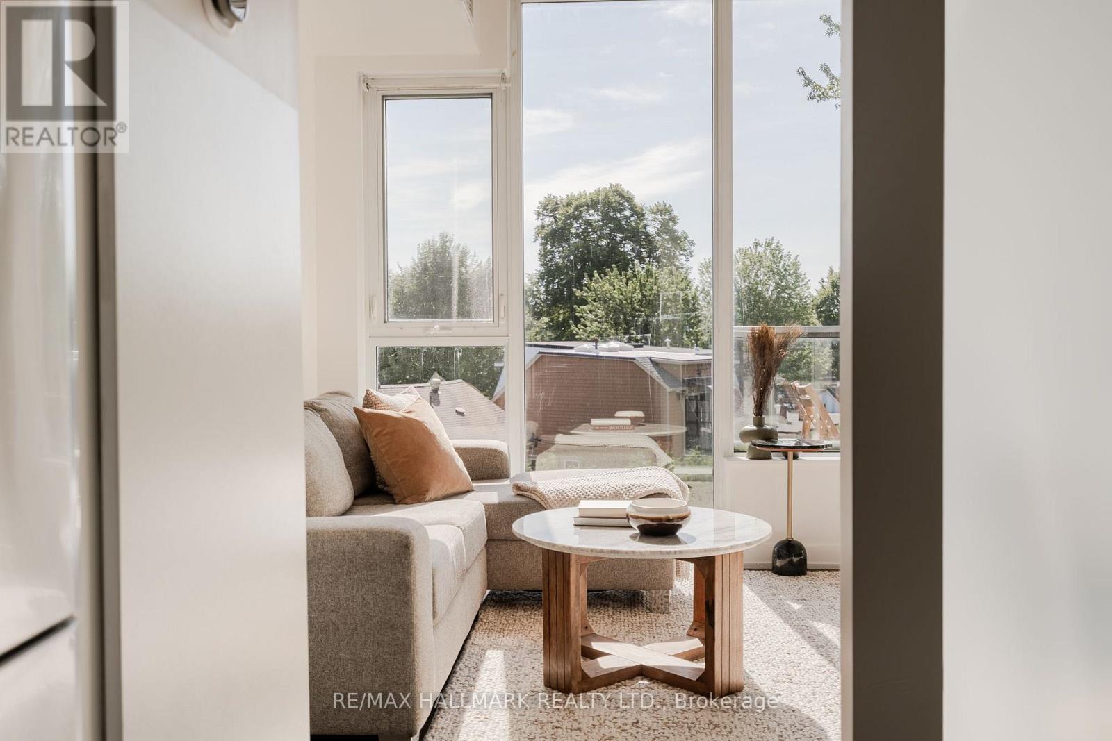 303 - 60 Haslett Avenue, Toronto, Ontario  M4L 0A9 - Photo 3 - E13754658