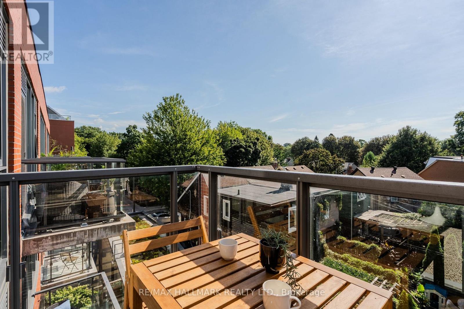 303 - 60 Haslett Avenue, Toronto, Ontario  M4L 0A9 - Photo 6 - E13754658