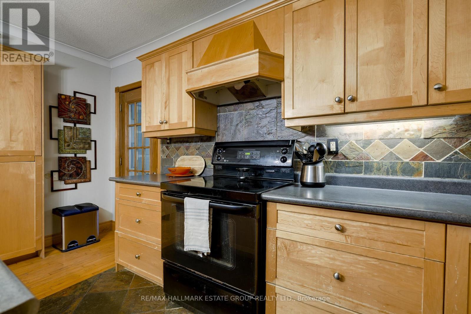 88 Glenmore Road, Toronto, Ontario  M4L 3M3 - Photo 13 - E13754680
