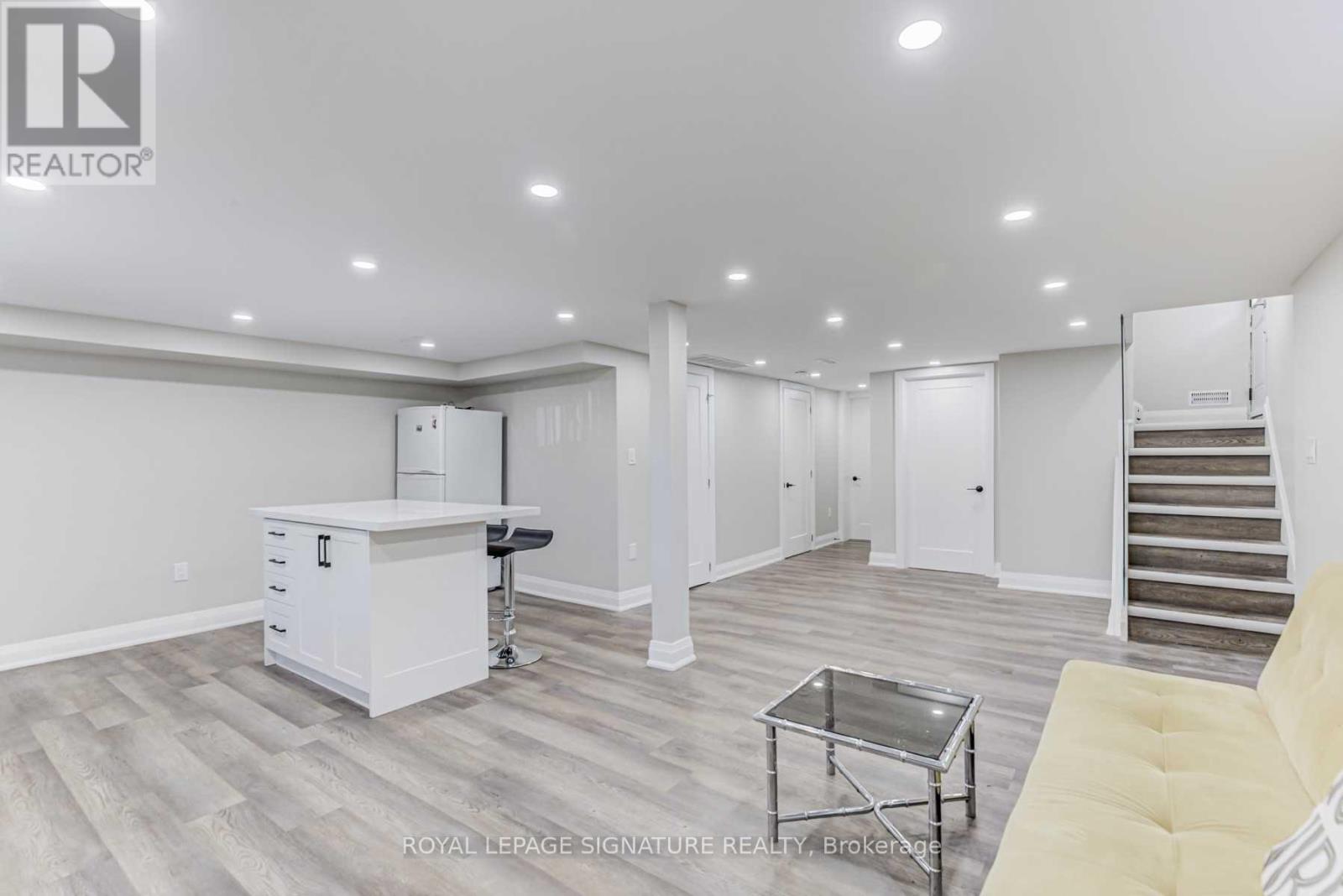 54 Inniswood Drive, Toronto, Ontario  M1R 1E5 - Photo 4 - E13754738