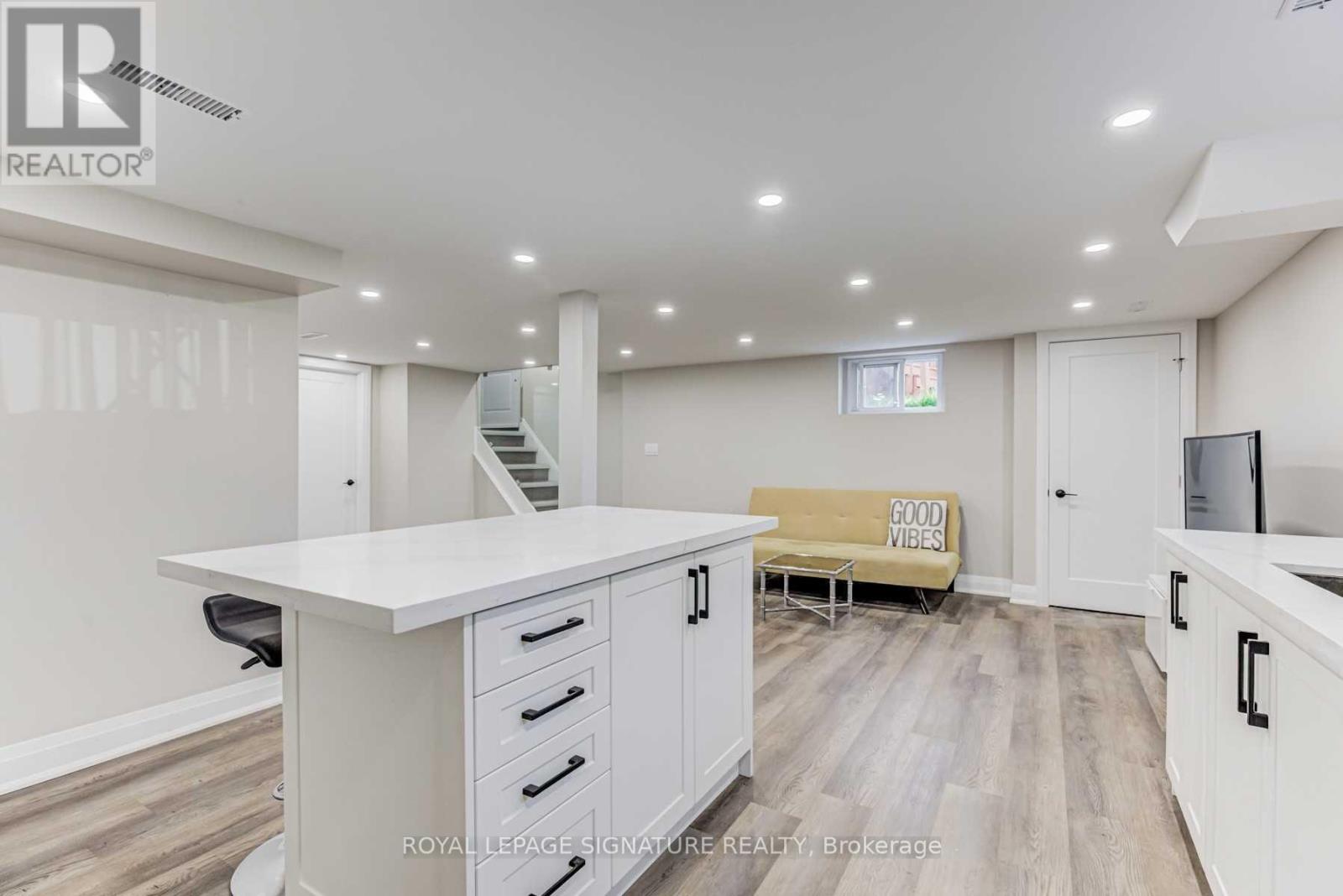 54 Inniswood Drive, Toronto, Ontario  M1R 1E5 - Photo 7 - E13754738