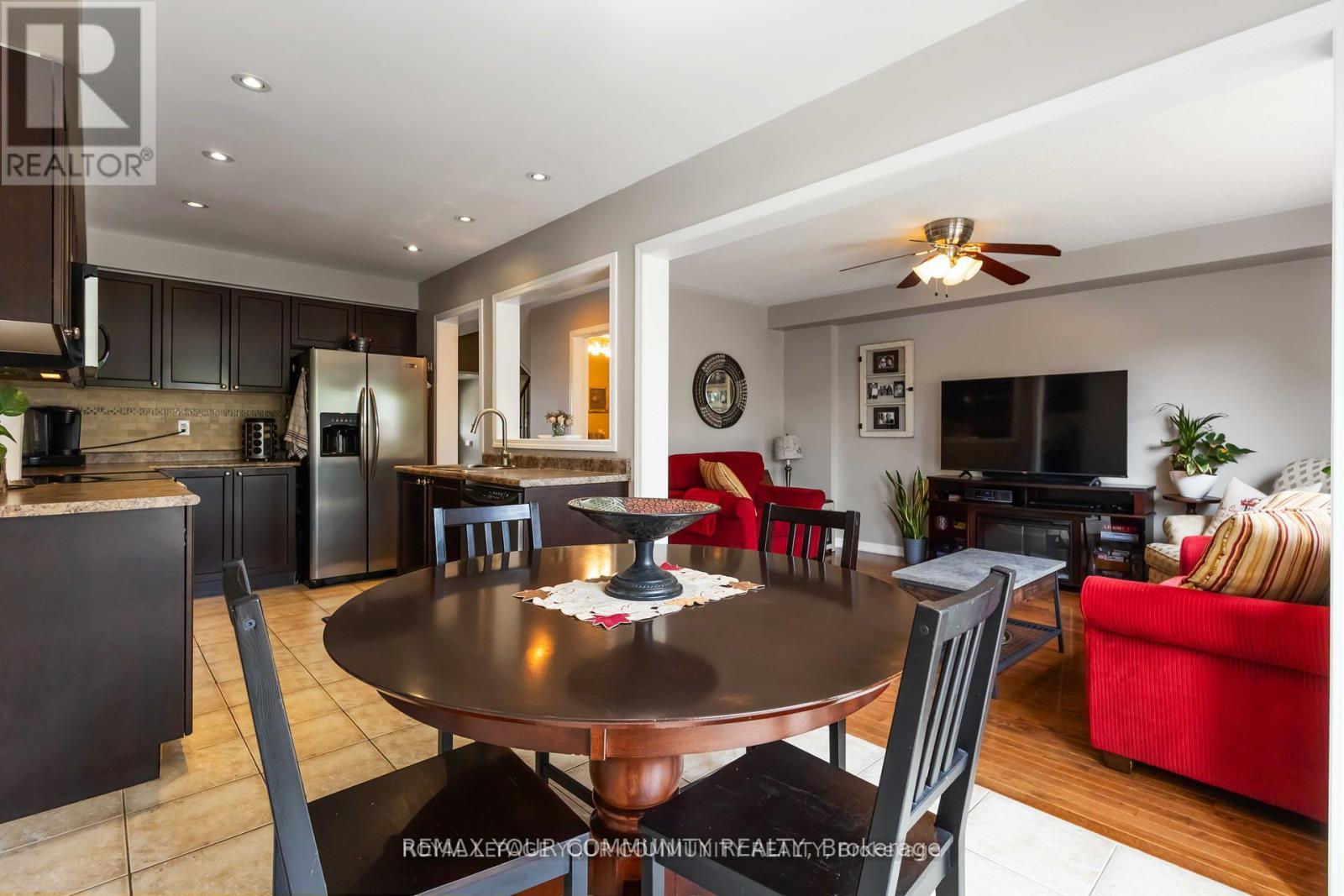 49 Latchford Way, Whitby, Ontario  L1N 9R3 - Photo 6 - E13754760