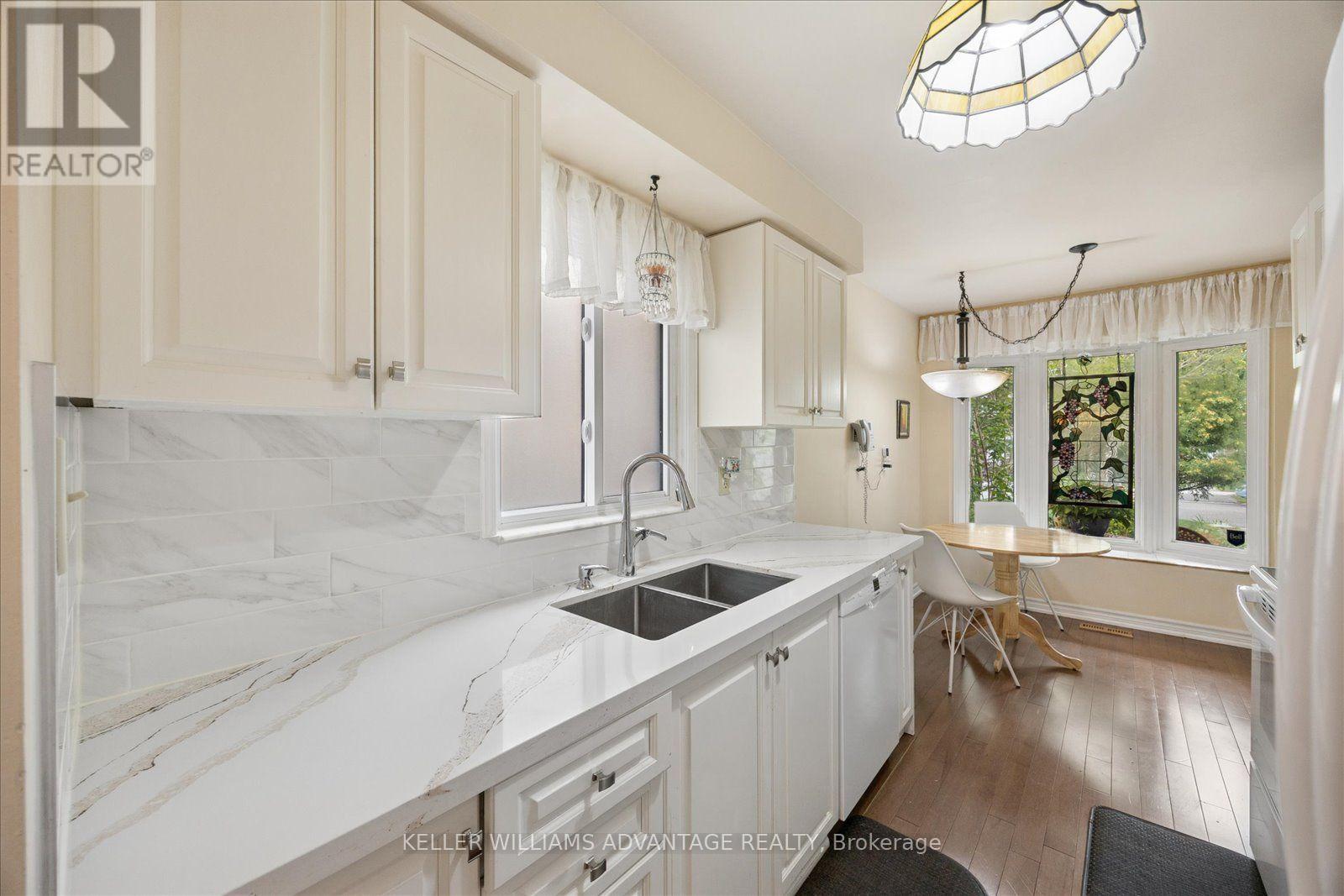 120 Winter Gardens Trail, Toronto, Ontario  M1C 3N7 - Photo 10 - E13754860
