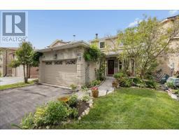 120 WINTER GARDENS TRAIL, Toronto, Ontario