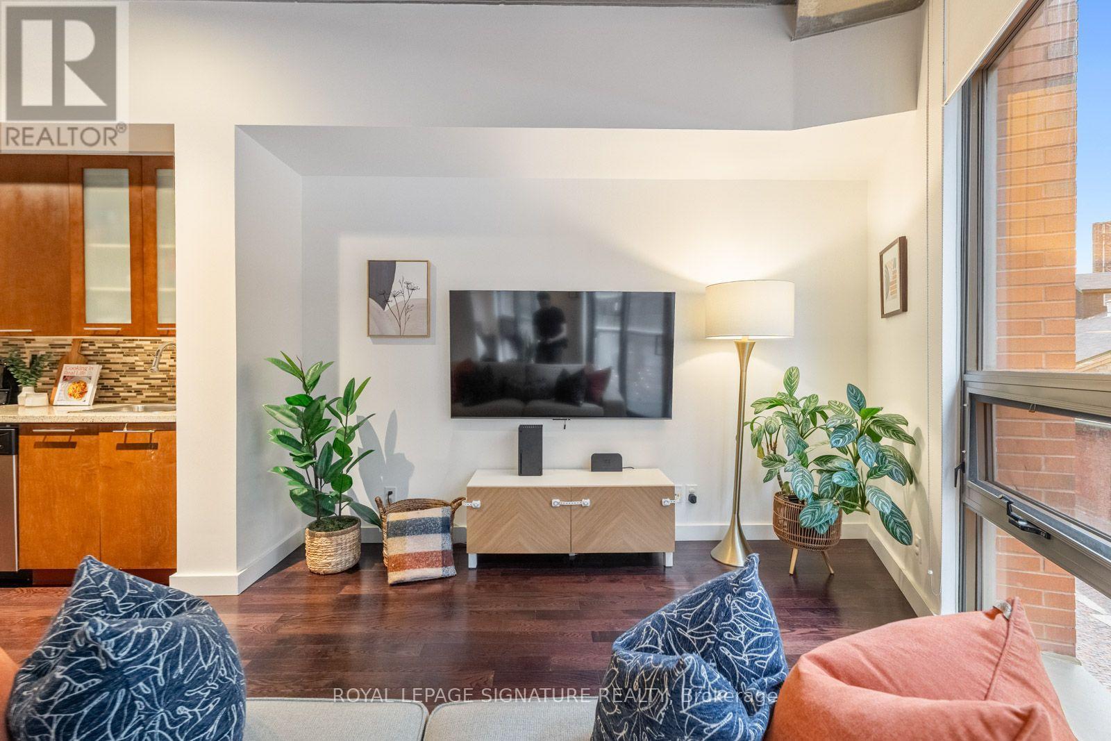 210 - 33 Mill Street, Toronto, Ontario  M5A 3R3 - Photo 18 - C13753456