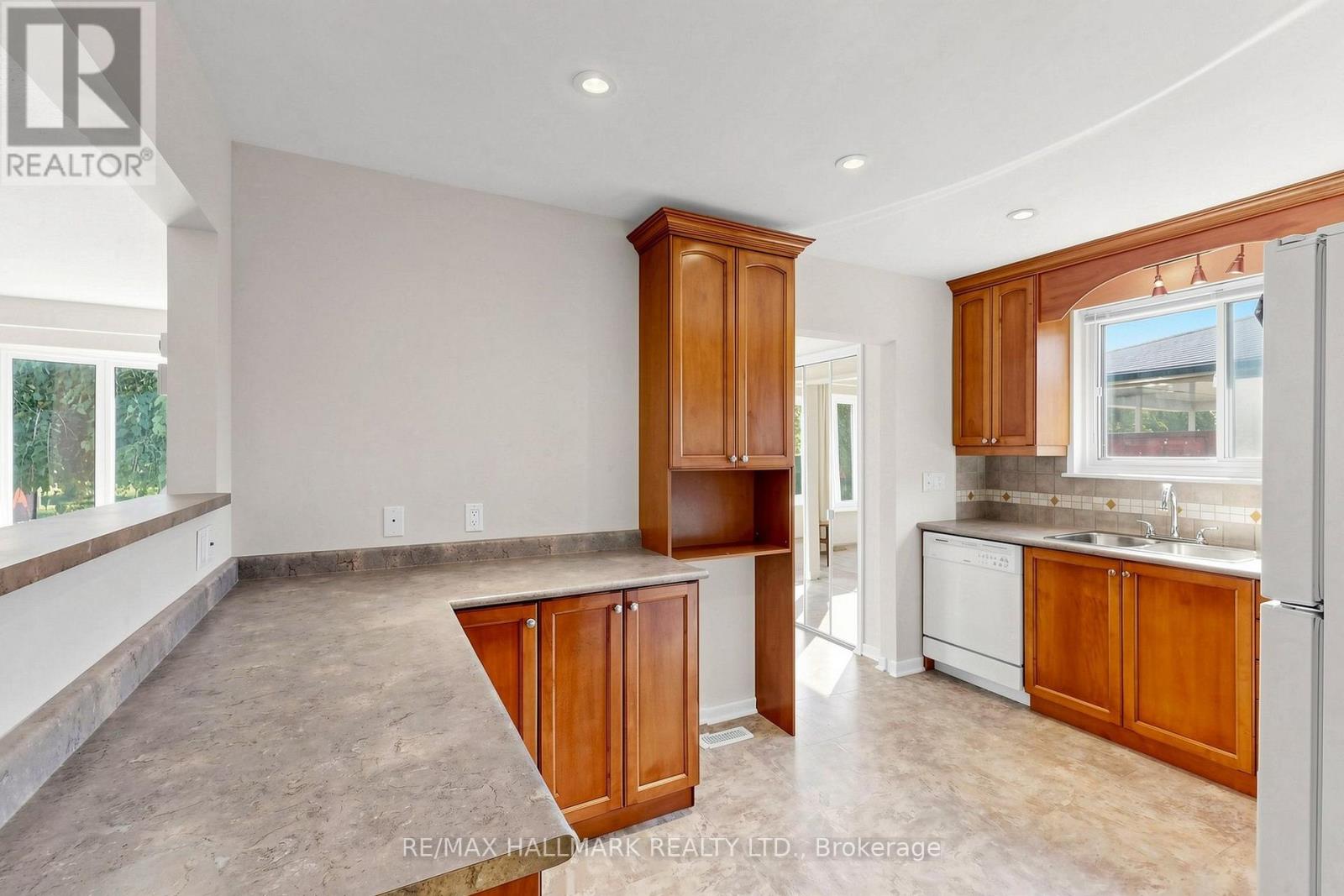 44 Bryant Road, Ajax, Ontario  L1S 2Y7 - Photo 16 - E13754988