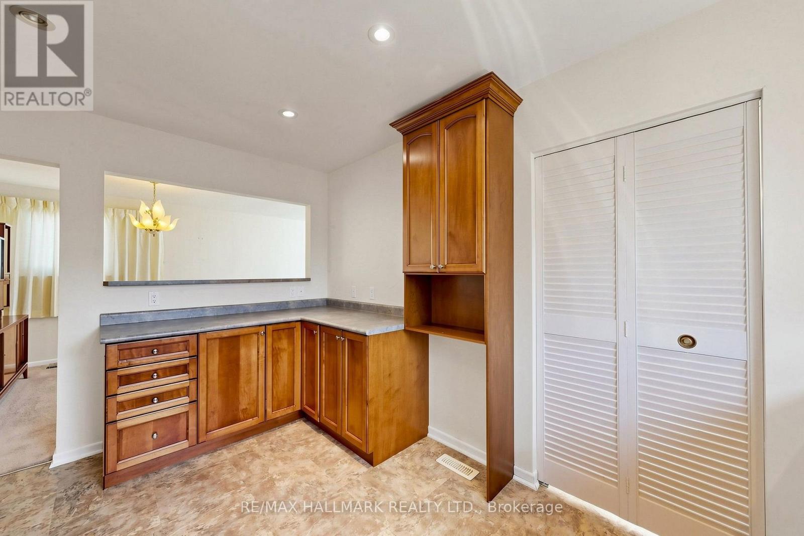 44 Bryant Road, Ajax, Ontario  L1S 2Y7 - Photo 17 - E13754988