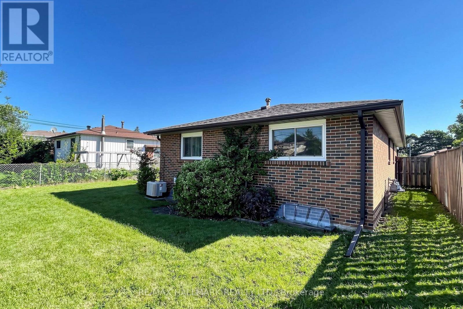 44 Bryant Road, Ajax, Ontario  L1S 2Y7 - Photo 49 - E13754988