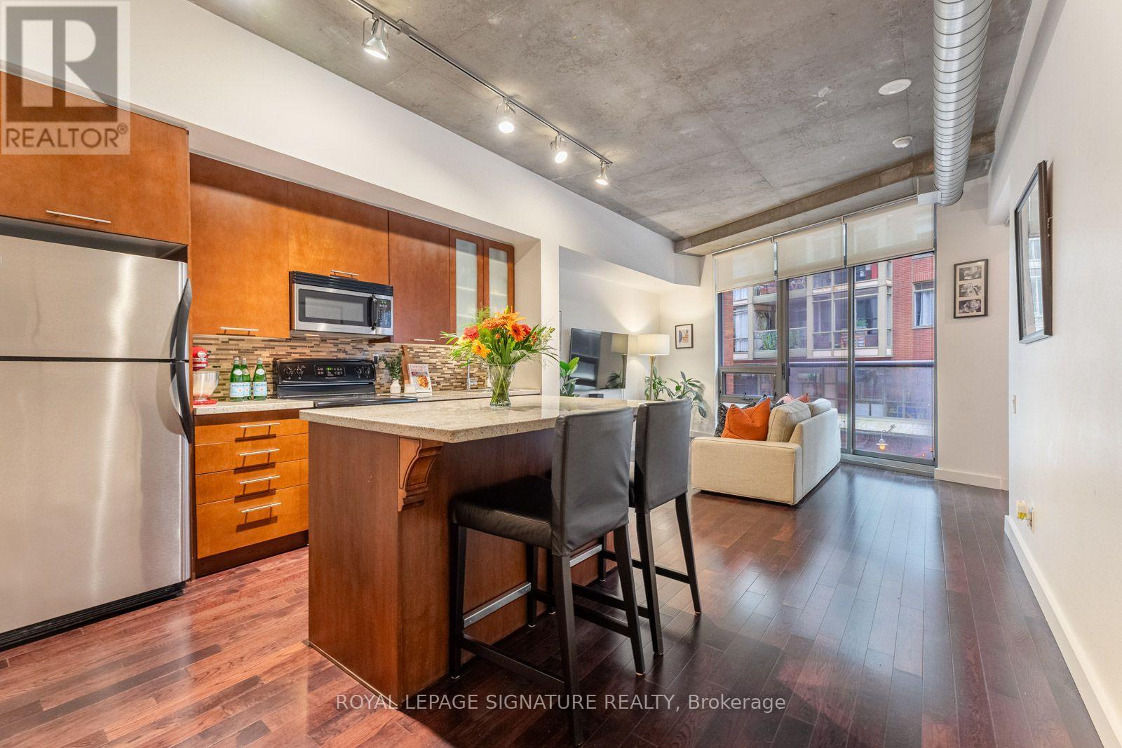 210 - 33 Mill Street, Toronto, Ontario  M5A 3R3 - Photo 3 - C13753456