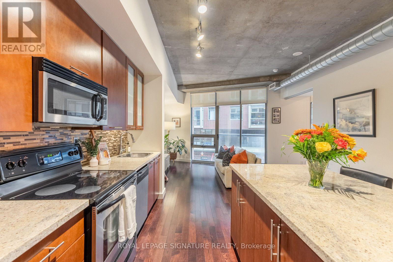 210 - 33 Mill Street, Toronto, Ontario  M5A 3R3 - Photo 4 - C13753456