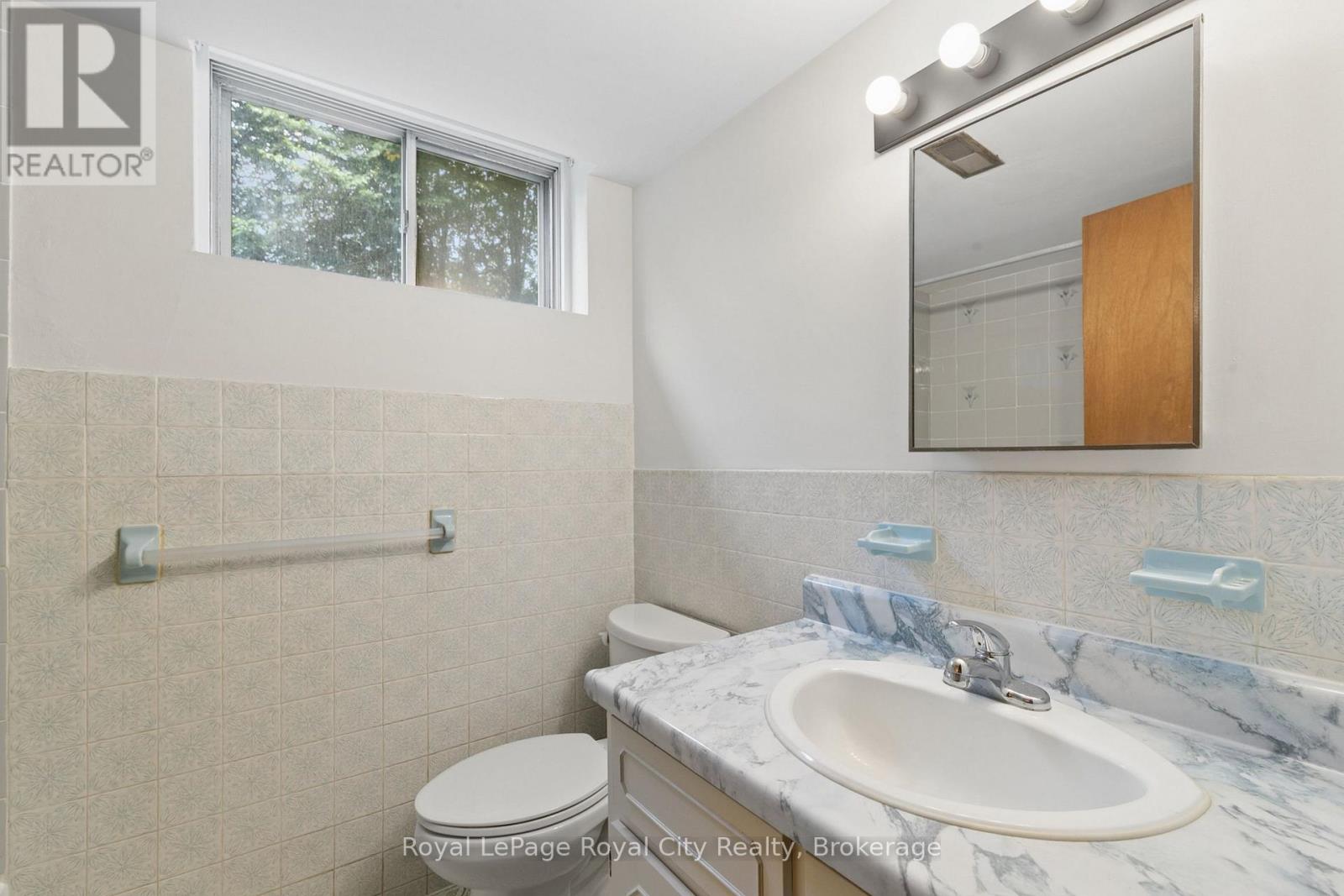 25 Kron Drive, Guelph, Ontario  N1G 3B4 - Photo 15 - X13754734
