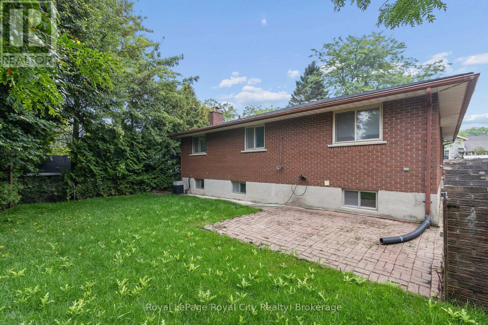 25 Kron Drive, Guelph, Ontario  N1G 3B4 - Photo 3 - X13754734