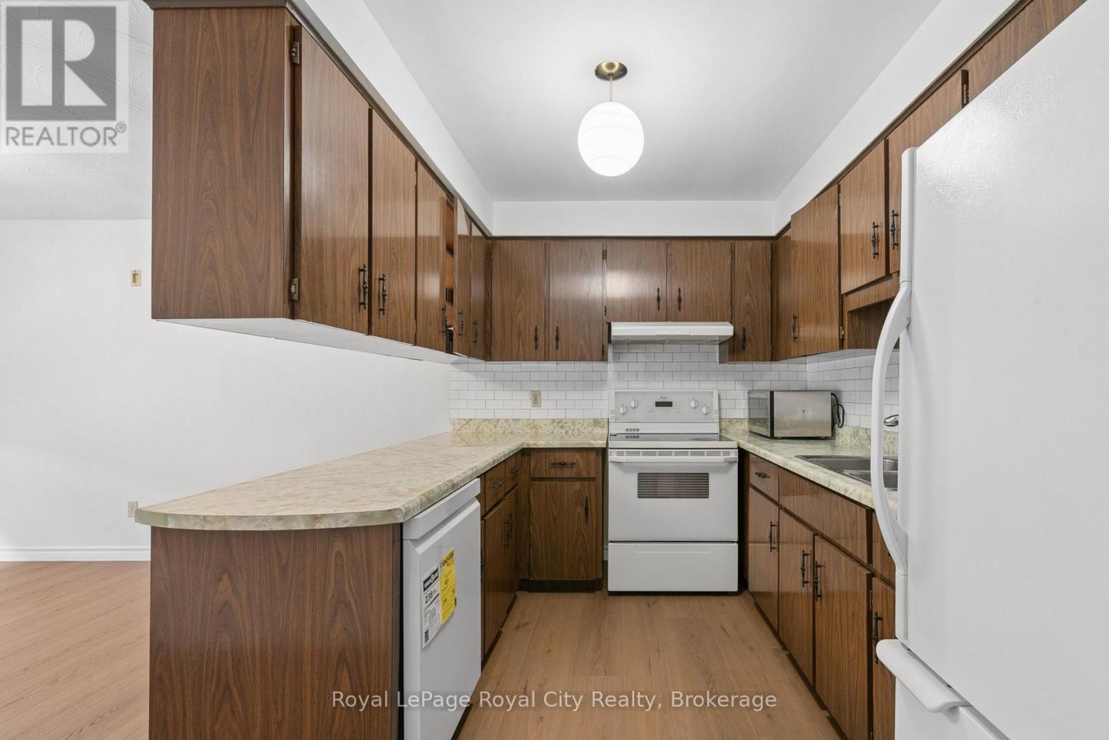 25 Kron Drive, Guelph, Ontario  N1G 3B4 - Photo 5 - X13754734