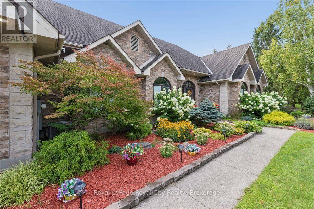 26 Bridle Path, Puslinch, Ontario  N0B 2J0 - Photo 3 - X13754848