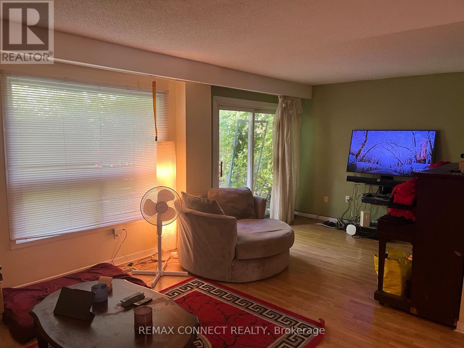 1254 Lutterworth Court, Pickering, Ontario  L1V 3L4 - Photo 5 - E13747936