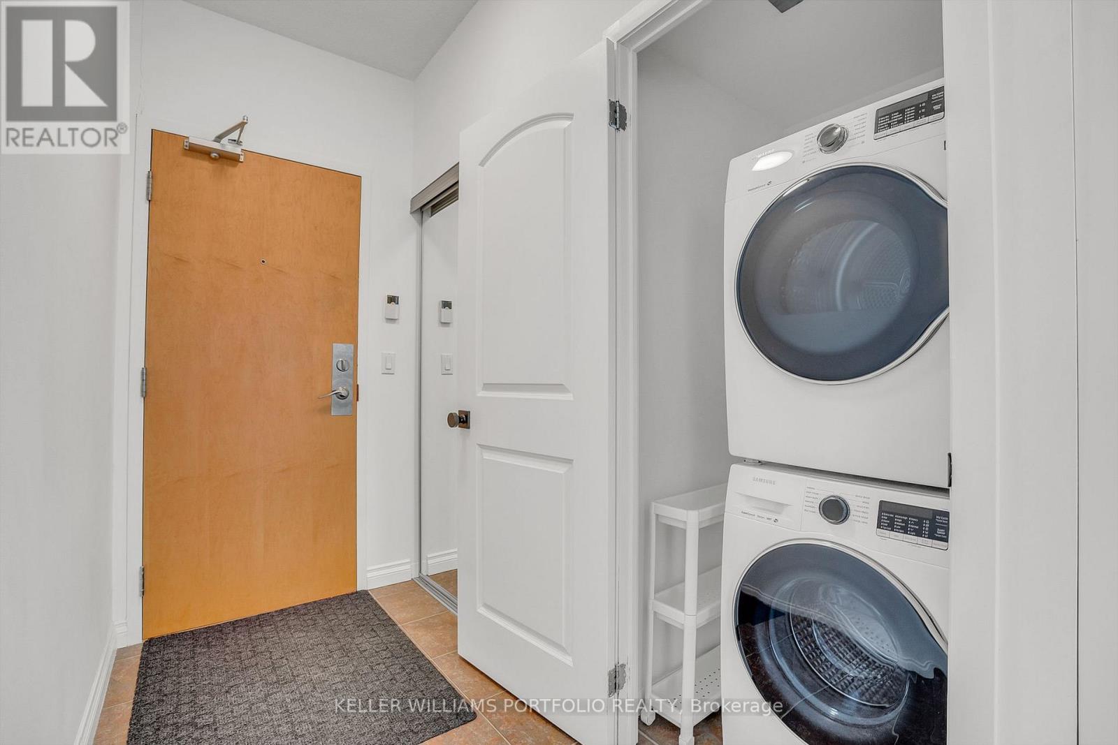 Ph7 - 185 Legion Road N, Toronto, Ontario  M8Y 0A1 - Photo 27 - W13754080