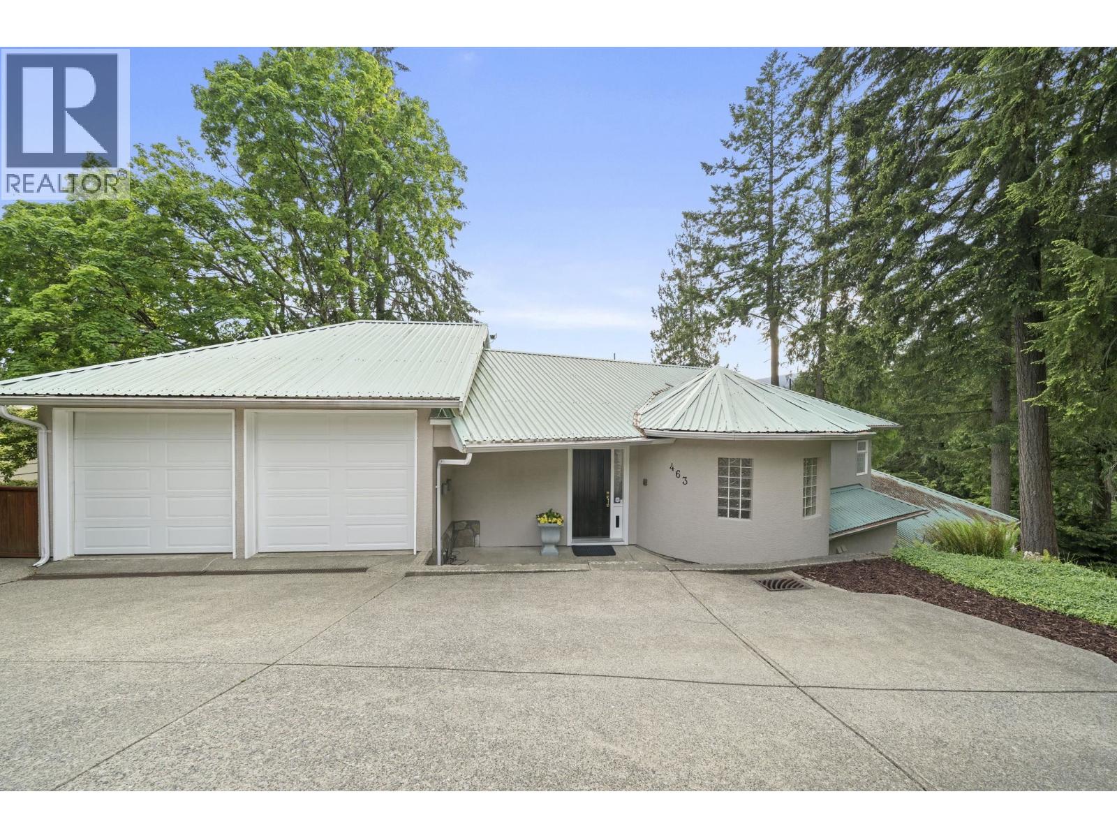 463 Ventura Crescent, North Vancouver, British Columbia  V7N 3G8 - Photo 2 - R3128843