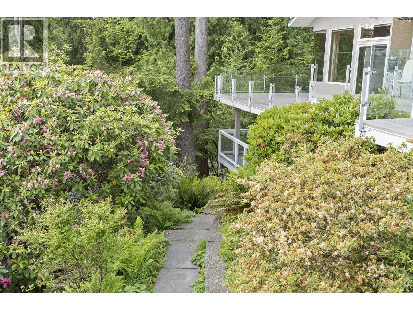 463 Ventura Crescent, North Vancouver, British Columbia  V7N 3G8 - Photo 34 - R3128843
