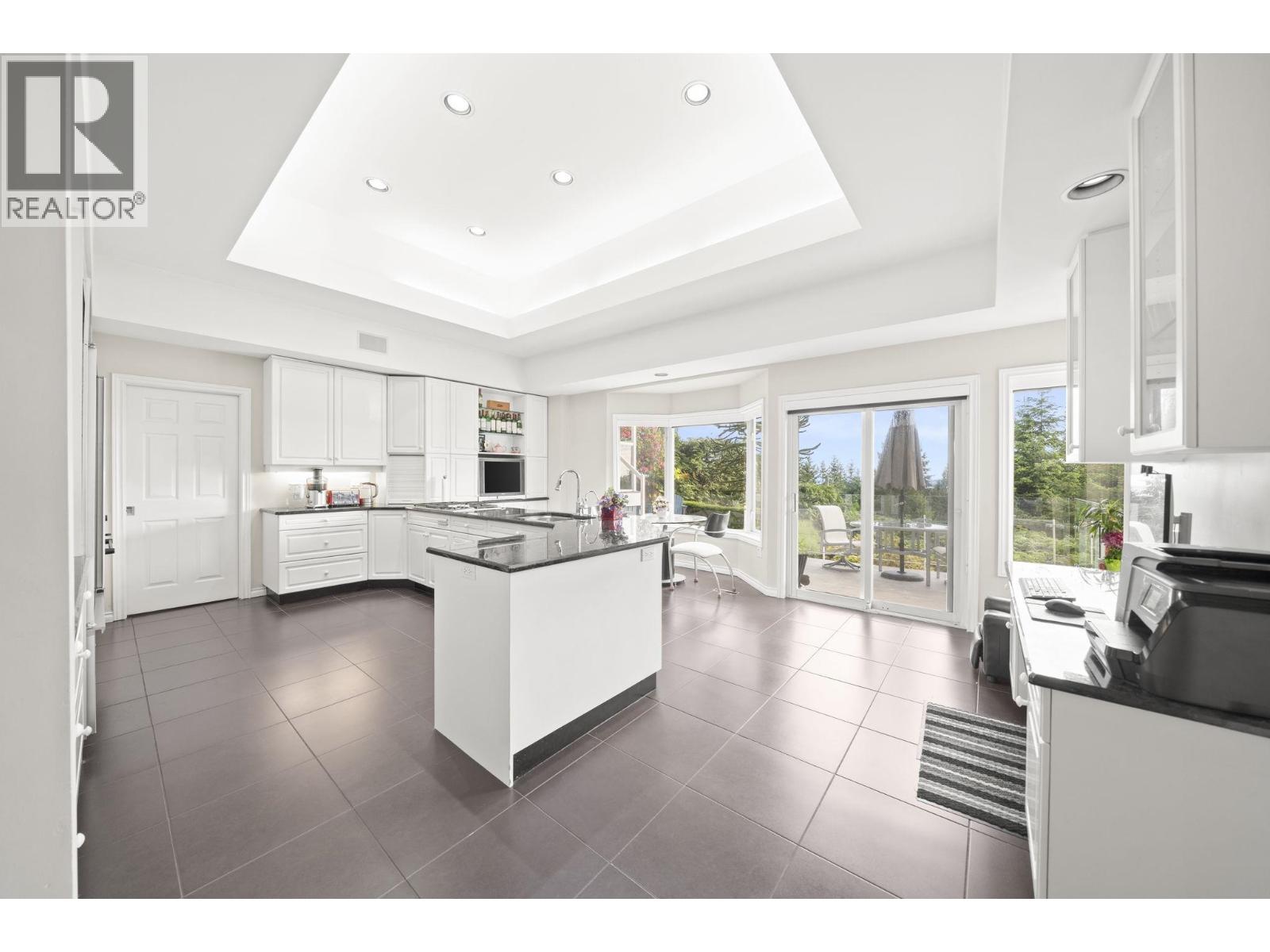 463 Ventura Crescent, North Vancouver, British Columbia  V7N 3G8 - Photo 9 - R3128843