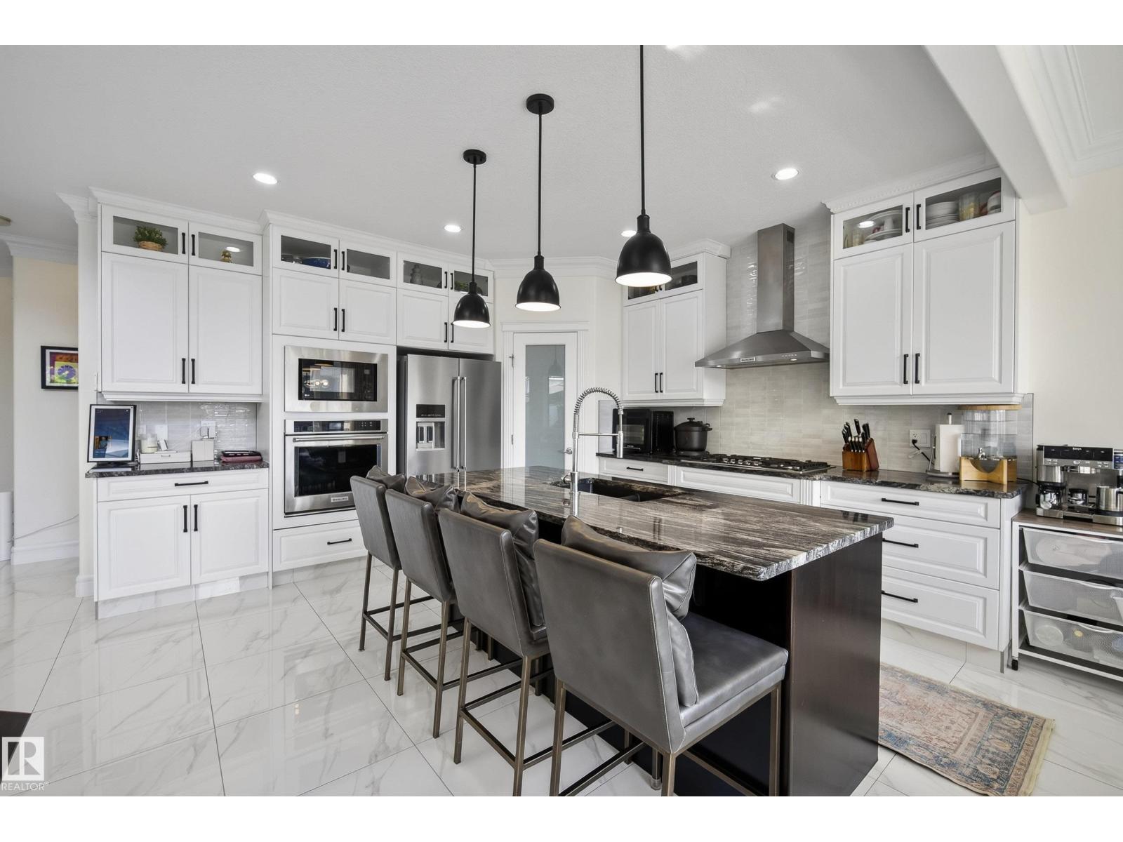 2530 Amerongen Cr SW, Edmonton, Alberta  T6W 3C2 - Photo 7 - E4507525