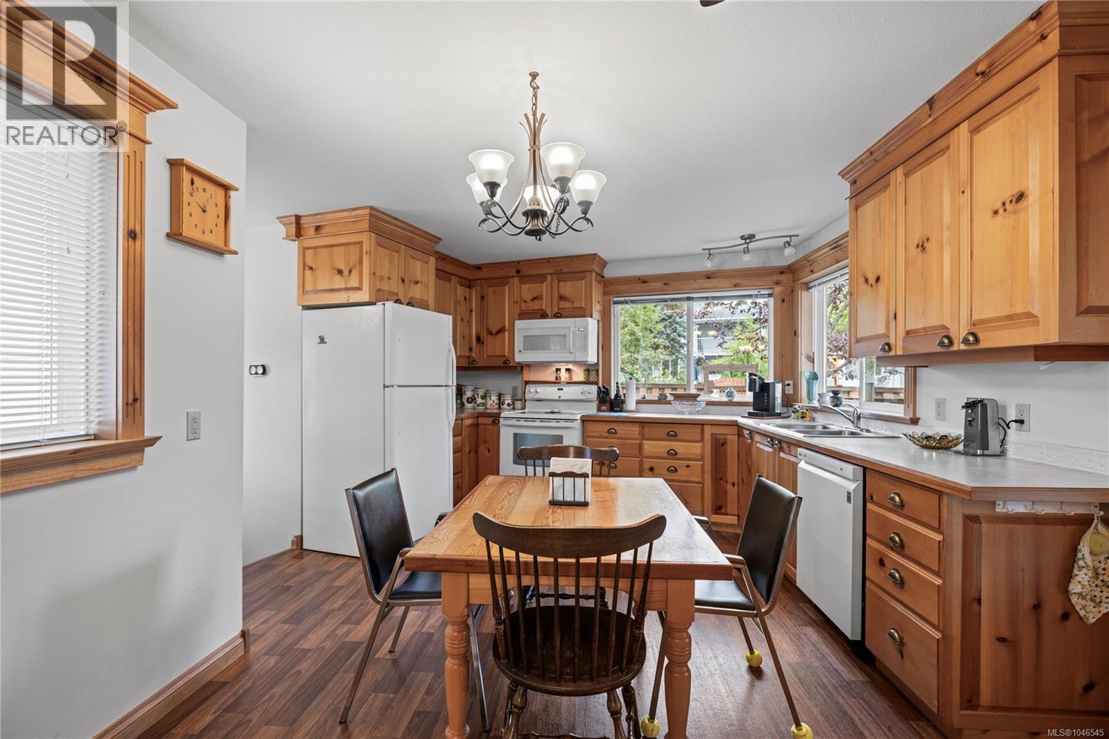 594 Pym St N, Parksville, British Columbia  V9P 1B6 - Photo 12 - 1046545