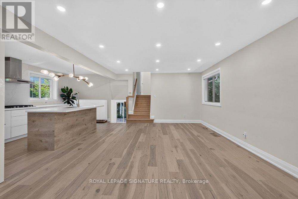 242 Altamira Road, Richmond Hill, Ontario  L4C 4E1 - Photo 8 - N13754650