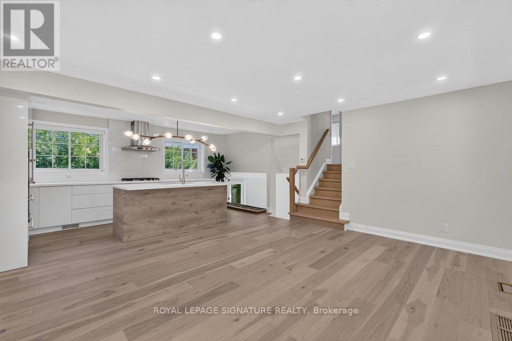 242 Altamira Road, Richmond Hill, Ontario  L4C 4E1 - Photo 9 - N13754650