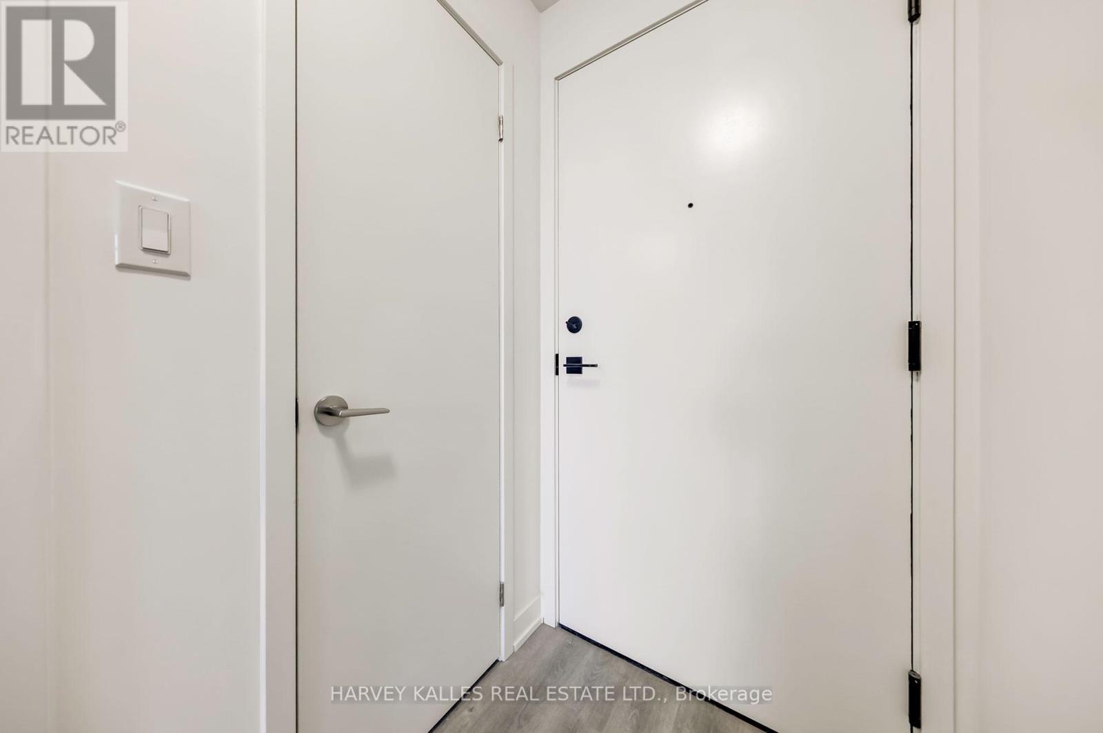 1006 - 8119 Birchmount Road, Markham, Ontario  L6G 0H5 - Photo 4 - N13754764