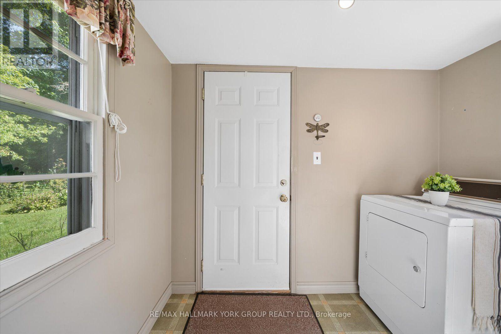 432 Catering Road, Georgina, Ontario  L0E 1R0 - Photo 3 - N13754776