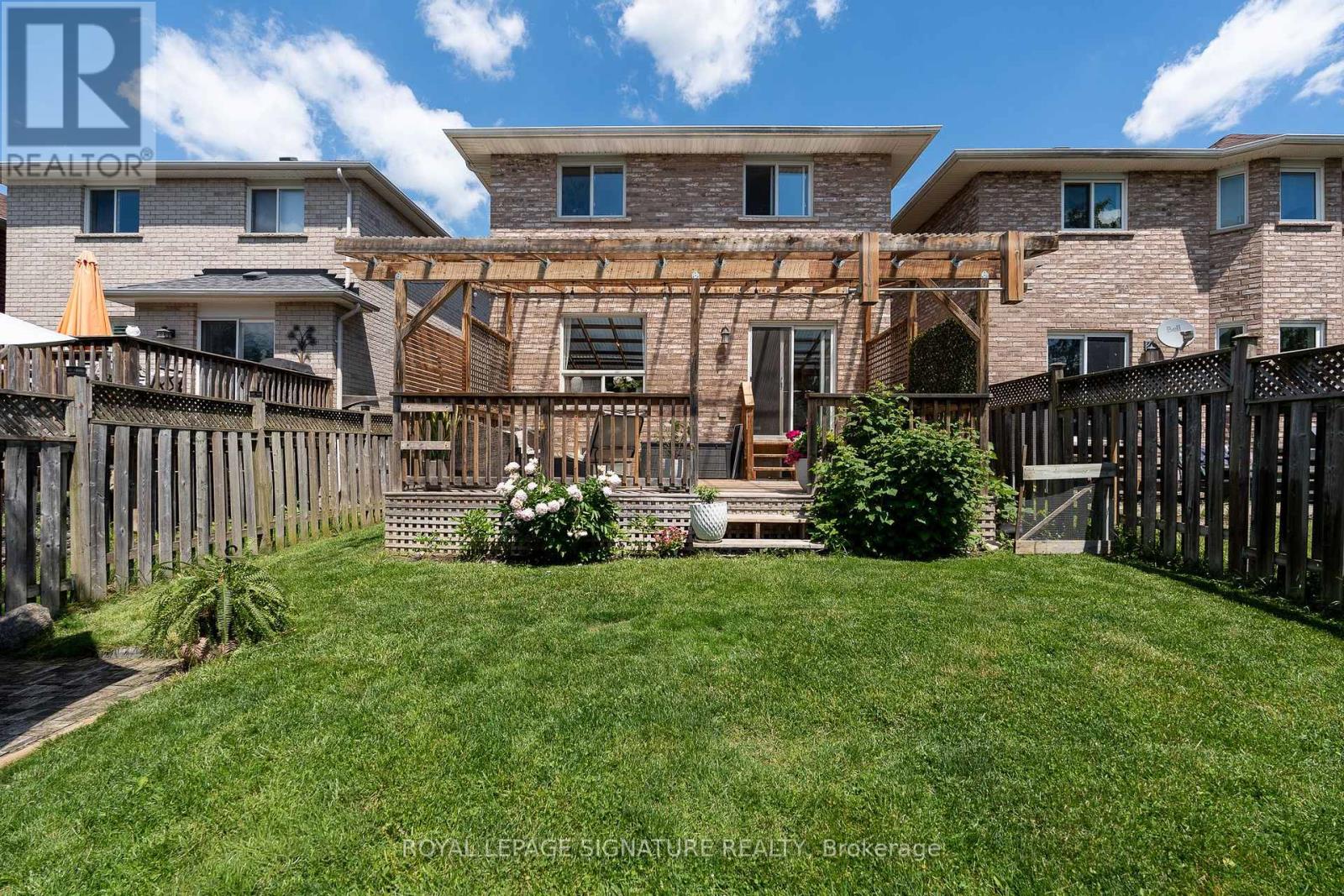 116 CLEARMEADOW BOULEVARD, Newmarket, Ontario