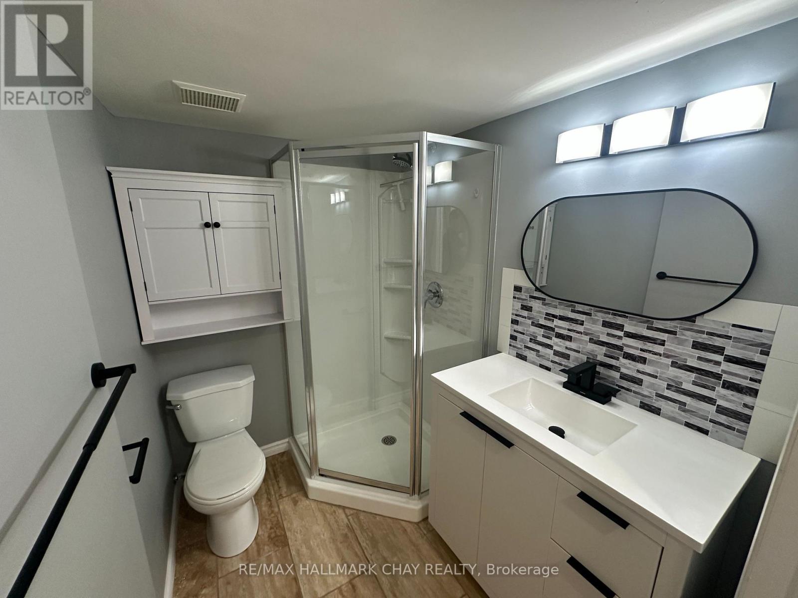 64 Logan Court, Barrie, Ontario  L4N 8G8 - Photo 11 - S13754838