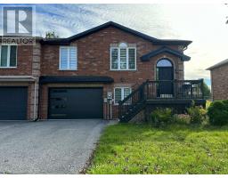 64 LOGAN COURT, Barrie, Ontario