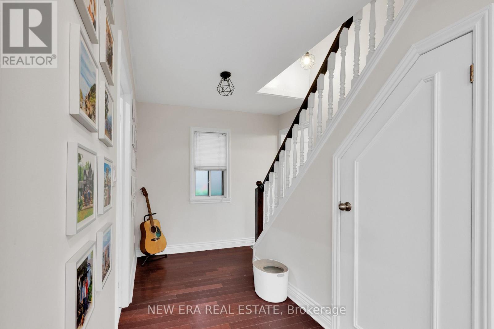 2 Foch Avenue, Toronto, Ontario  M8W 3W8 - Photo 15 - W13754582