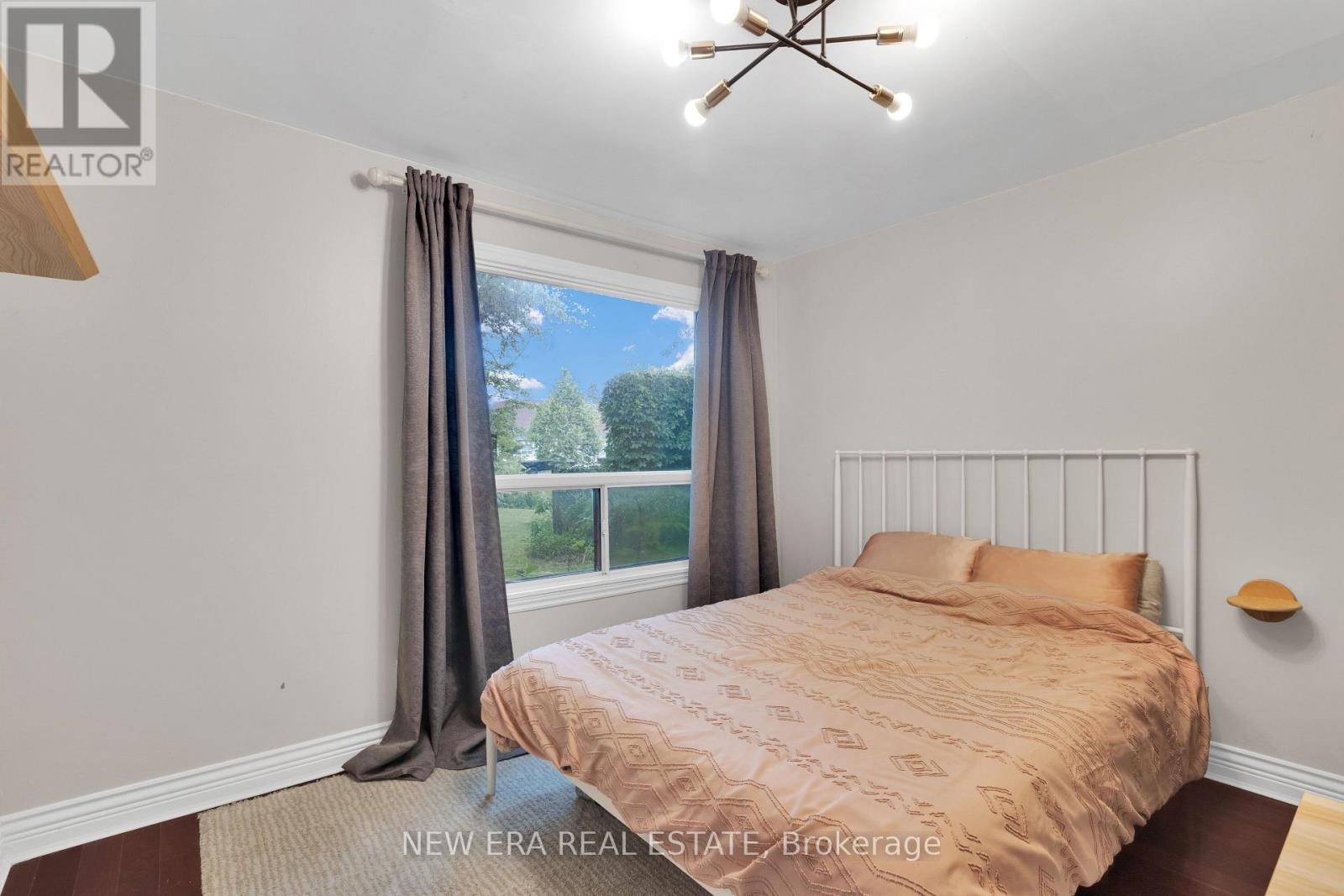 2 Foch Avenue, Toronto, Ontario  M8W 3W8 - Photo 16 - W13754582