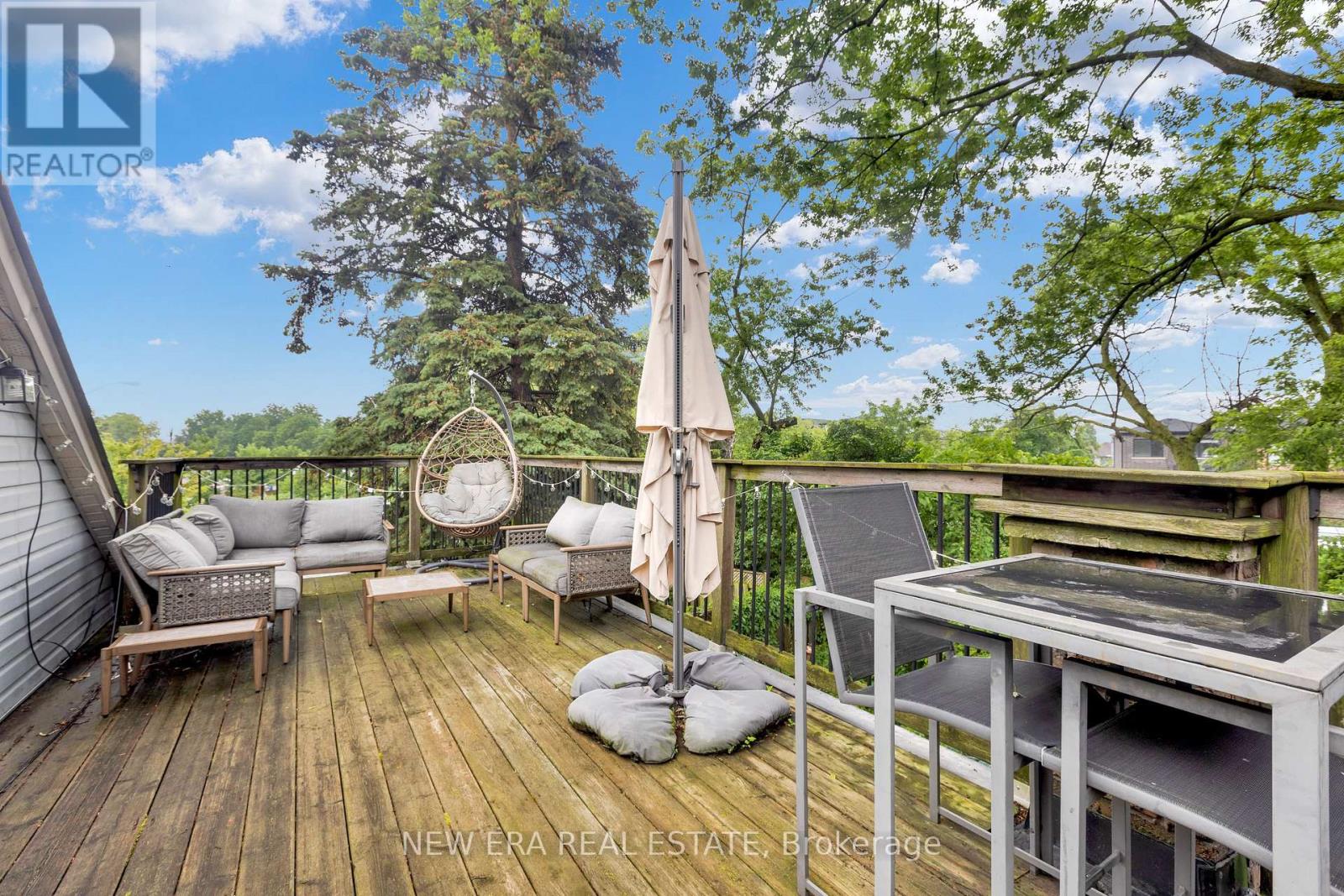 2 Foch Avenue, Toronto, Ontario  M8W 3W8 - Photo 25 - W13754582