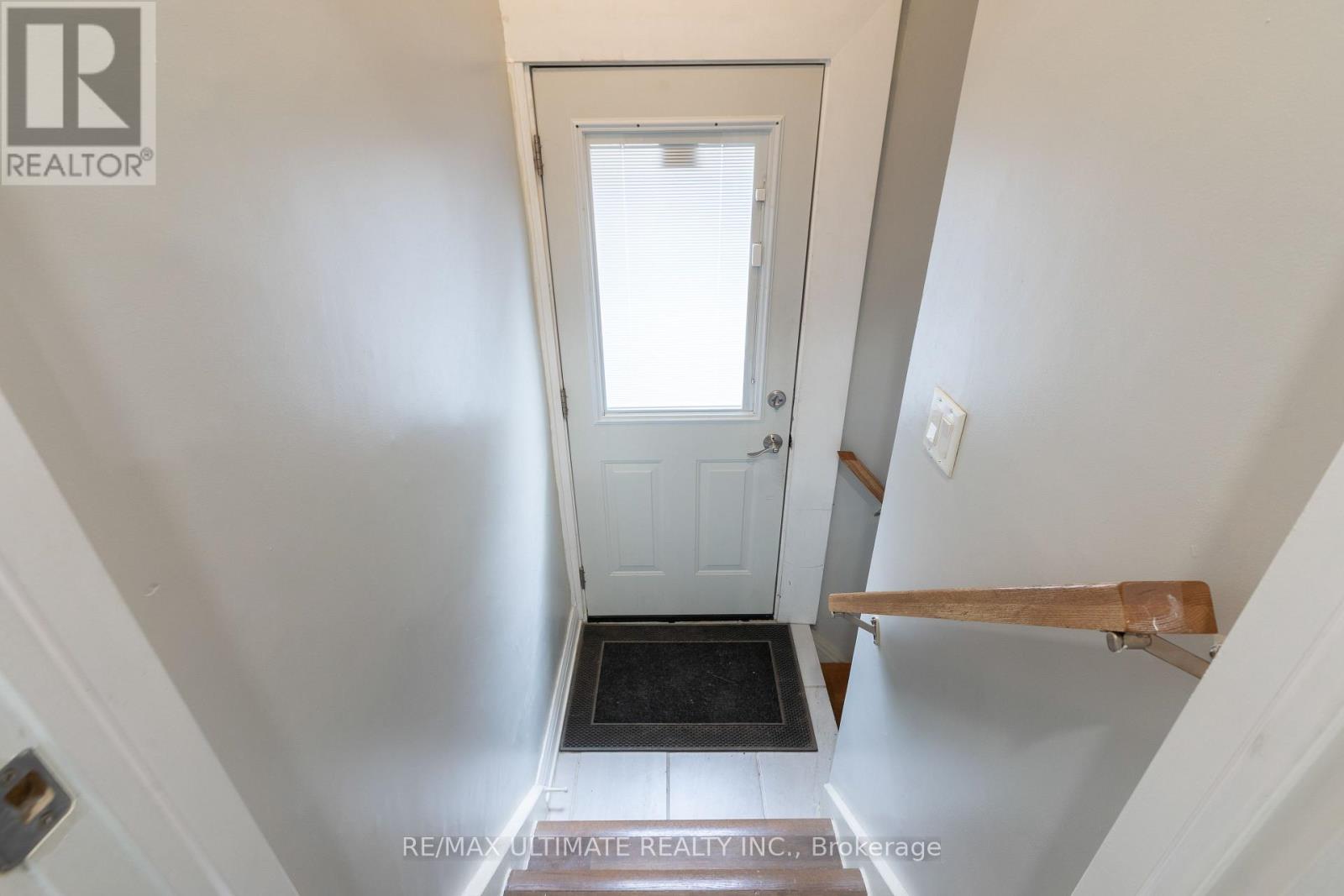 14 Nordale Crescent, Toronto, Ontario  M6M 3A1 - Photo 22 - W13754594