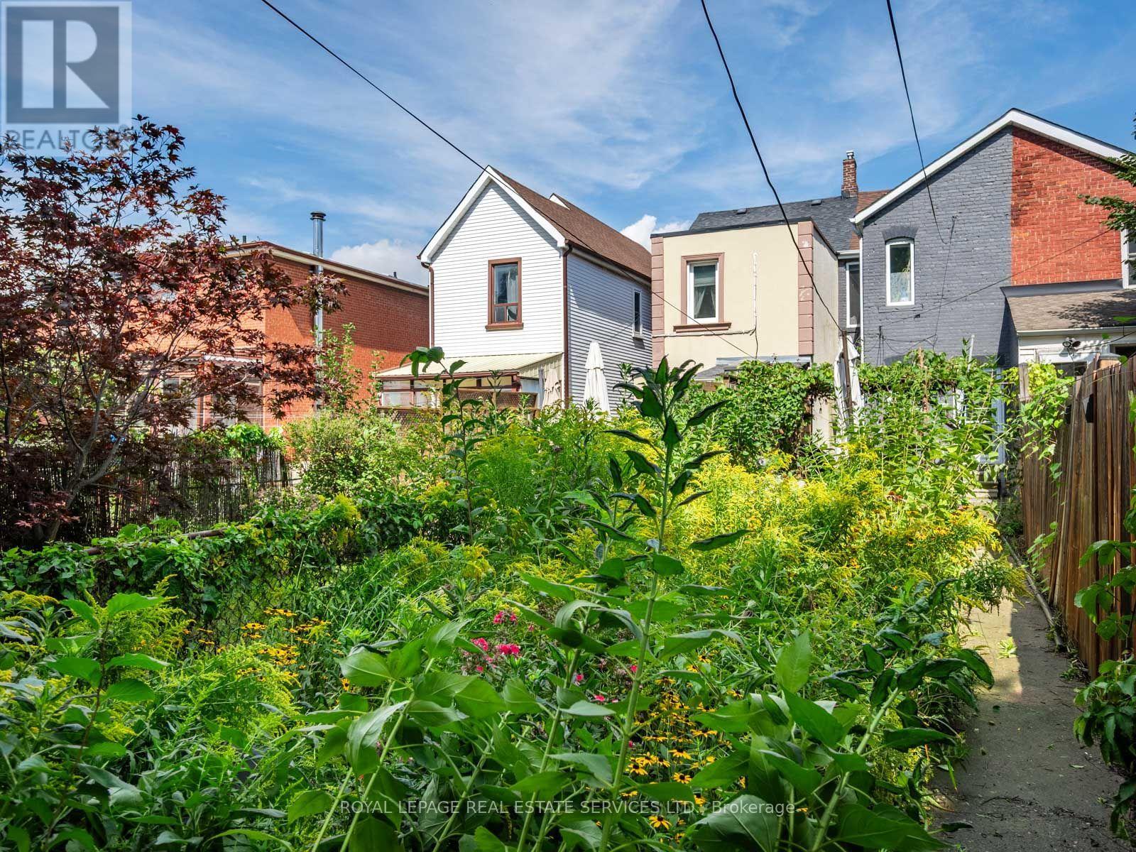 179 Hallam Street, Toronto, Ontario  M6H 1X4 - Photo 49 - W13754596