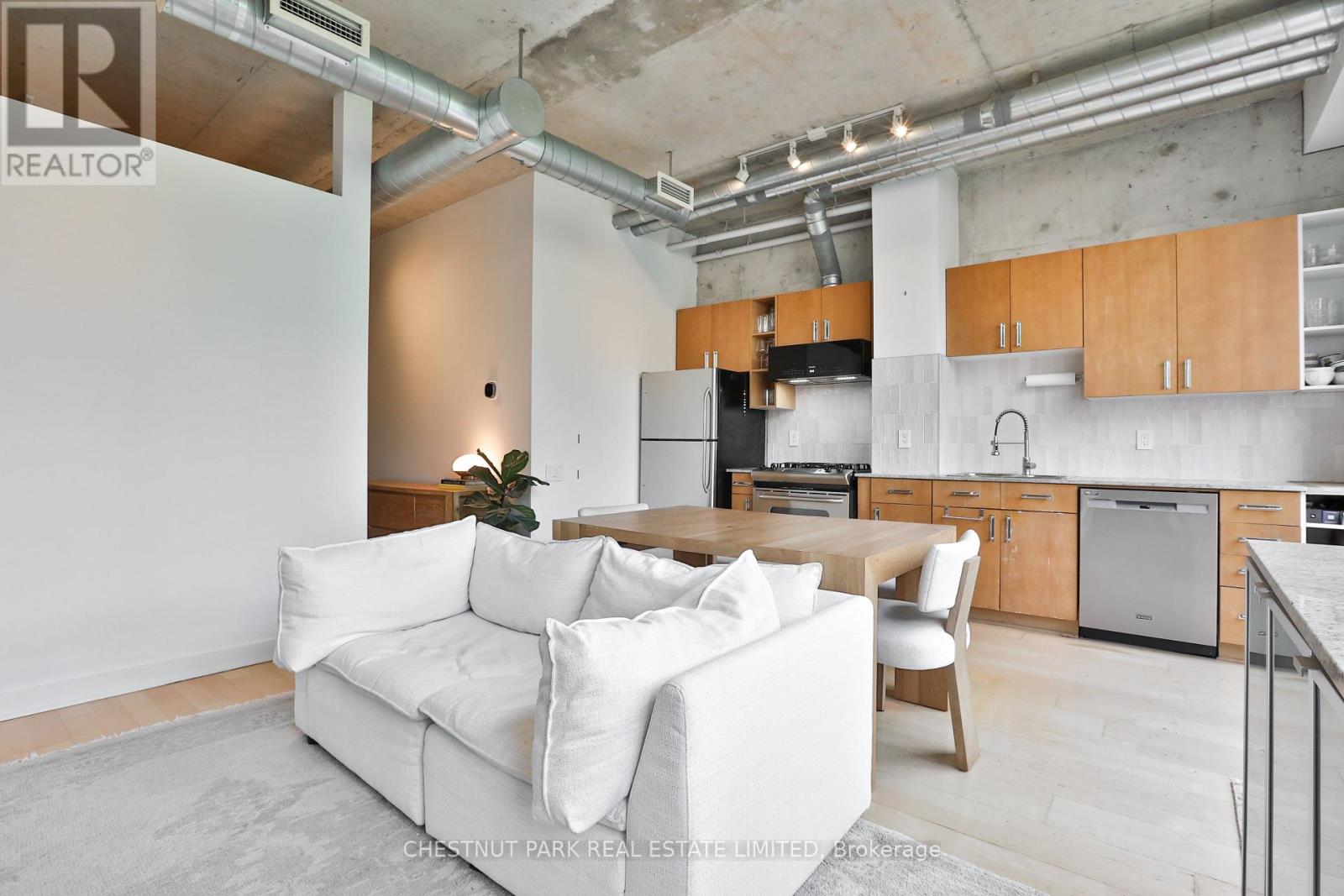 414 - 369 Sorauren Avenue, Toronto, Ontario  M6R 3C2 - Photo 12 - W13754626