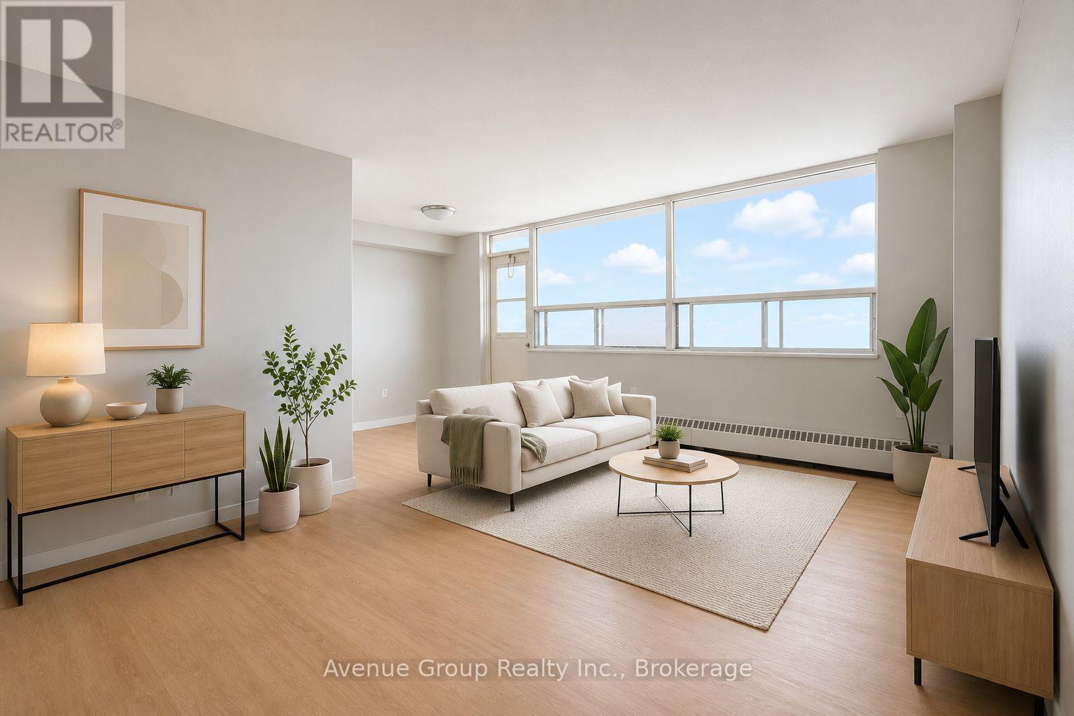 601 - 50 DRIFTWOOD AVENUE, Toronto, Ontario