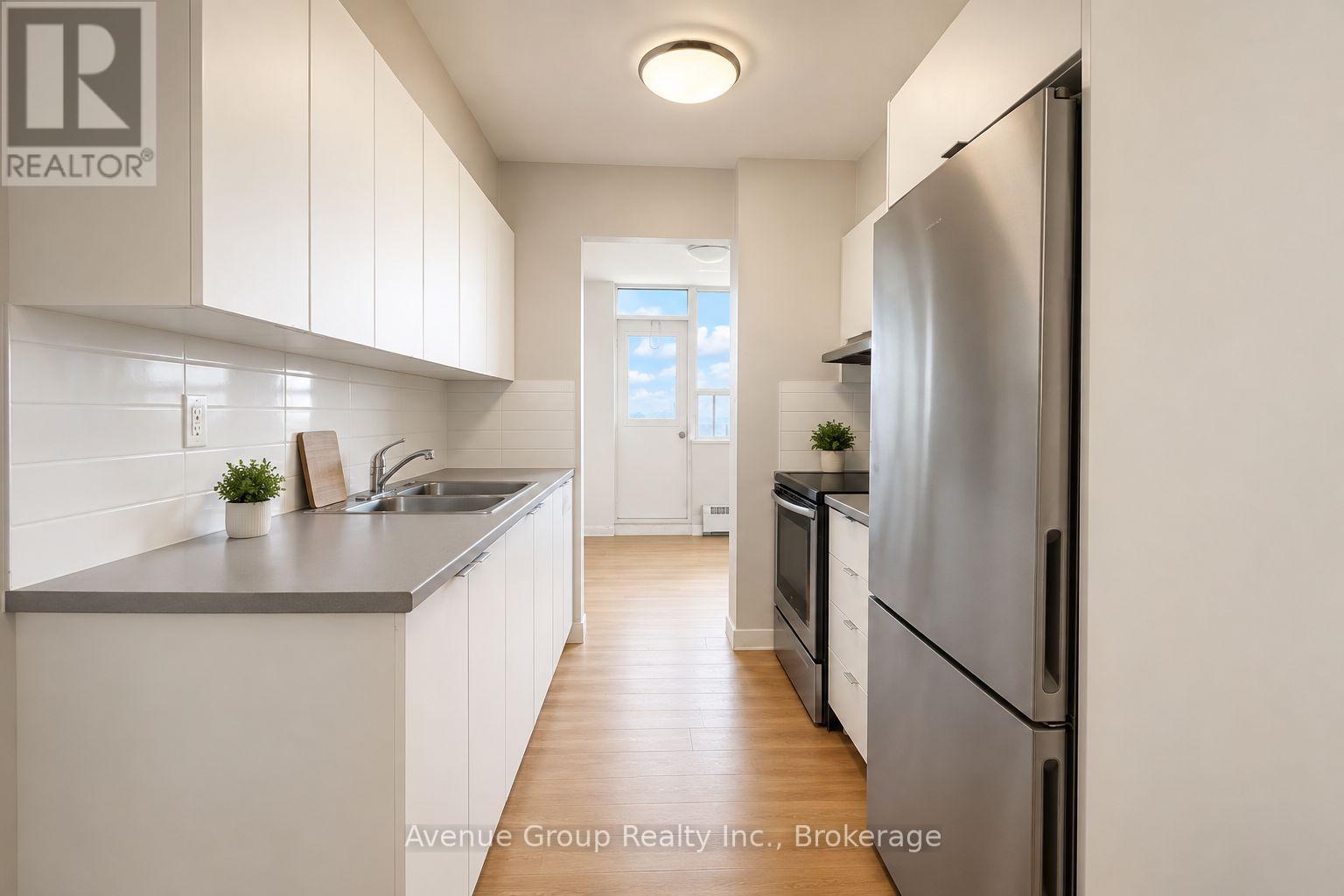 601 - 50 Driftwood Avenue, Toronto, Ontario  M3N 2M6 - Photo 2 - W13754632