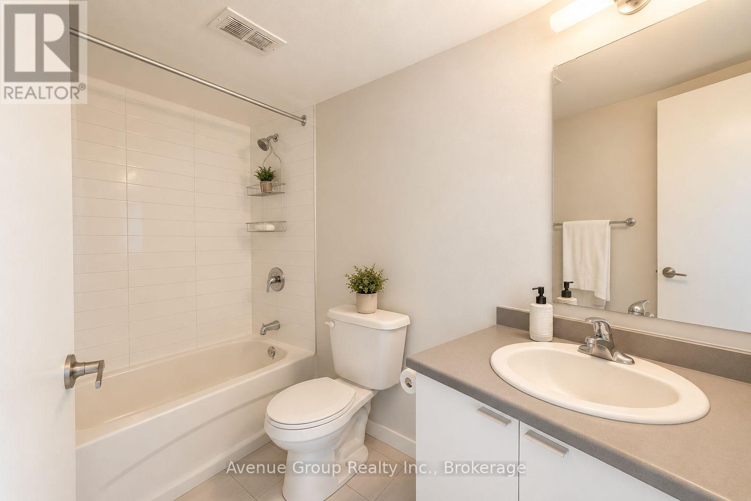 601 - 50 Driftwood Avenue, Toronto, Ontario  M3N 2M6 - Photo 5 - W13754632