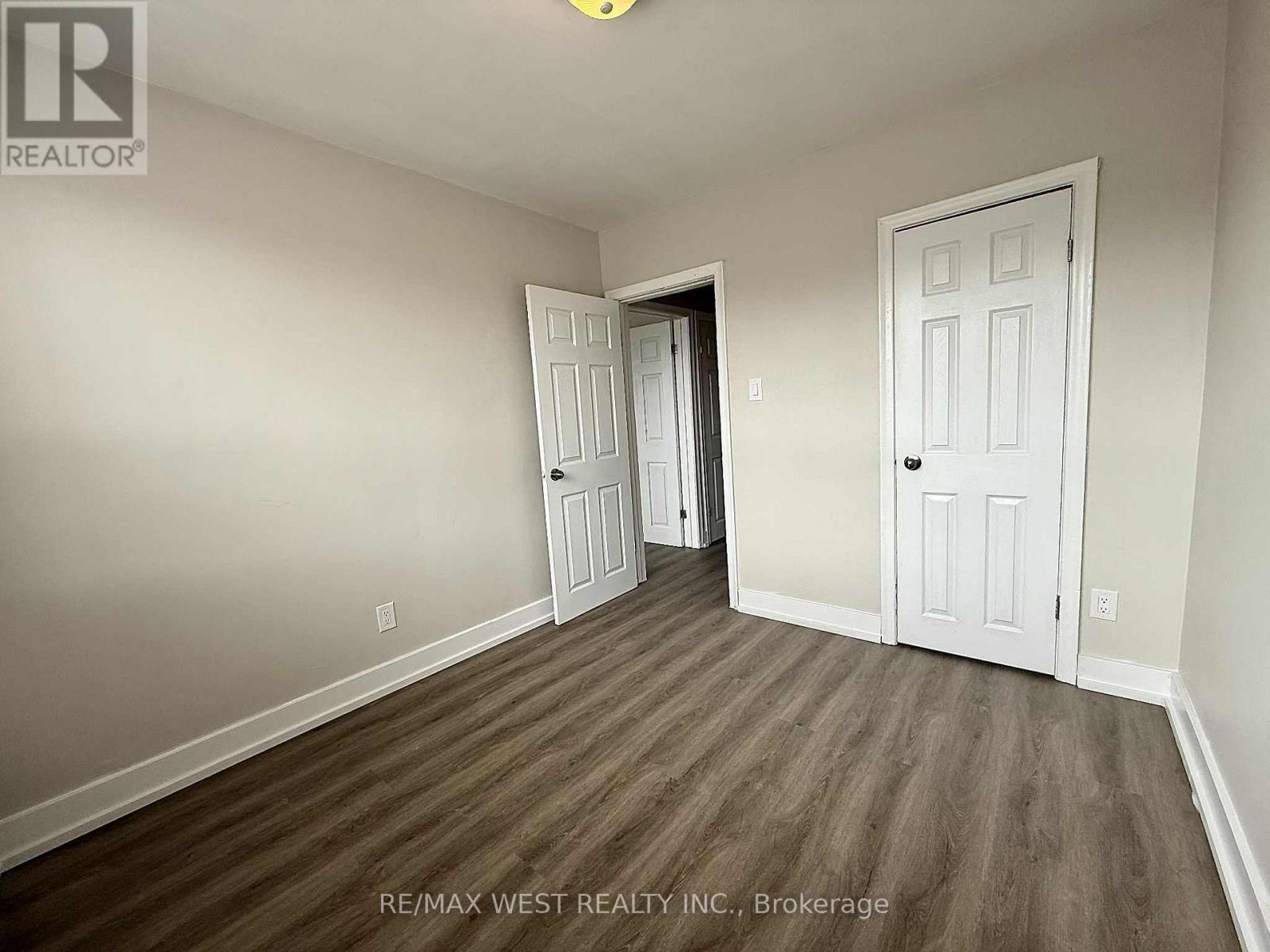 2 - 402 Royal York Road, Toronto, Ontario  M8Y 2R5 - Photo 4 - W13754668