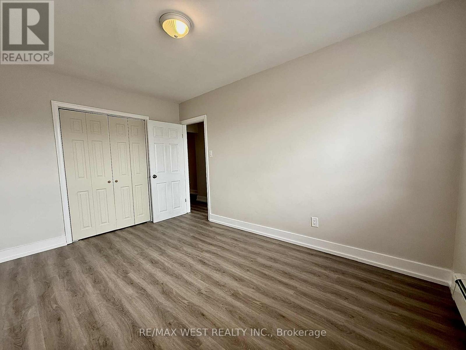 2 - 402 Royal York Road, Toronto, Ontario  M8Y 2R5 - Photo 5 - W13754668