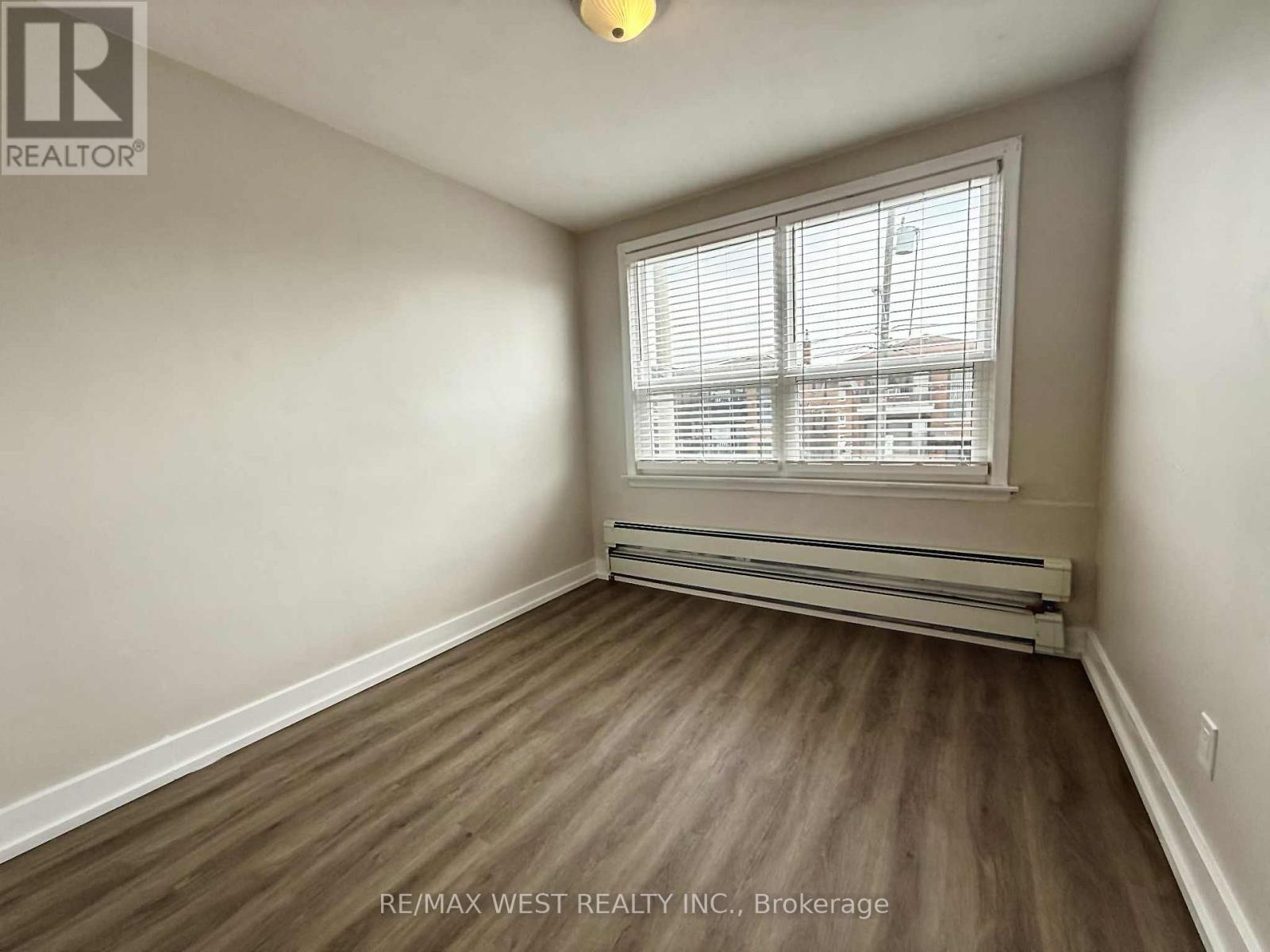 2 - 402 Royal York Road, Toronto, Ontario  M8Y 2R5 - Photo 7 - W13754668