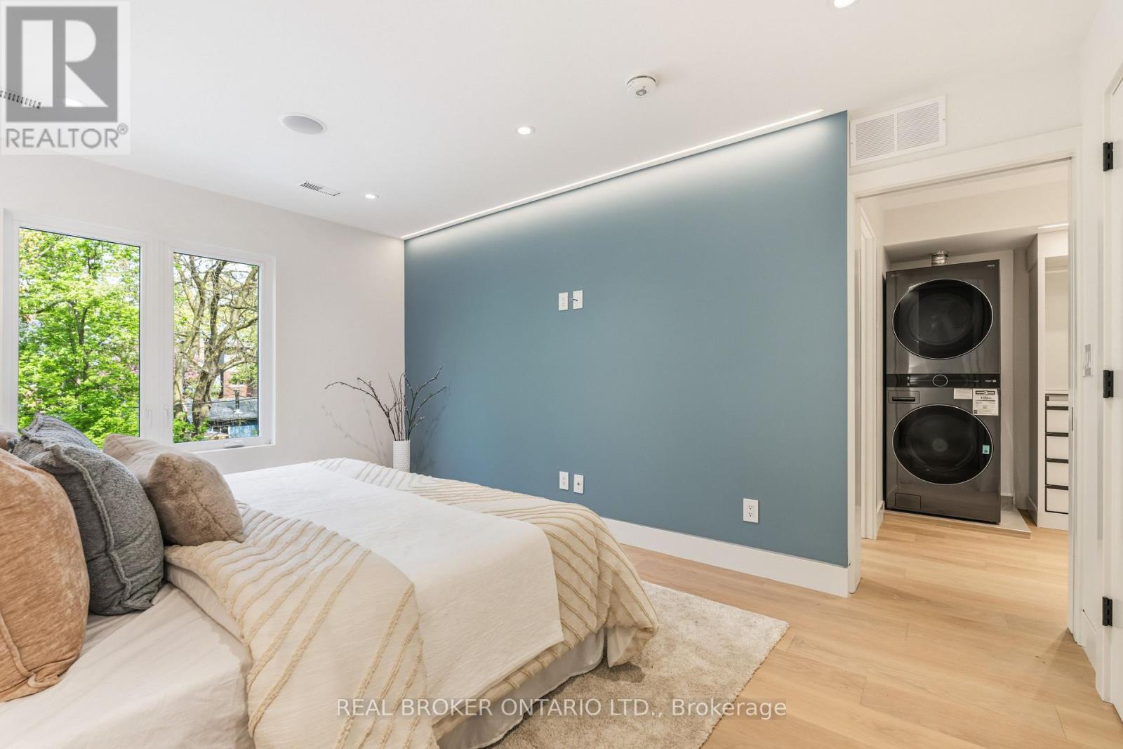 143 Fairview Avenue, Toronto, Ontario M6P 3A6 - Photo 18 - W13754816