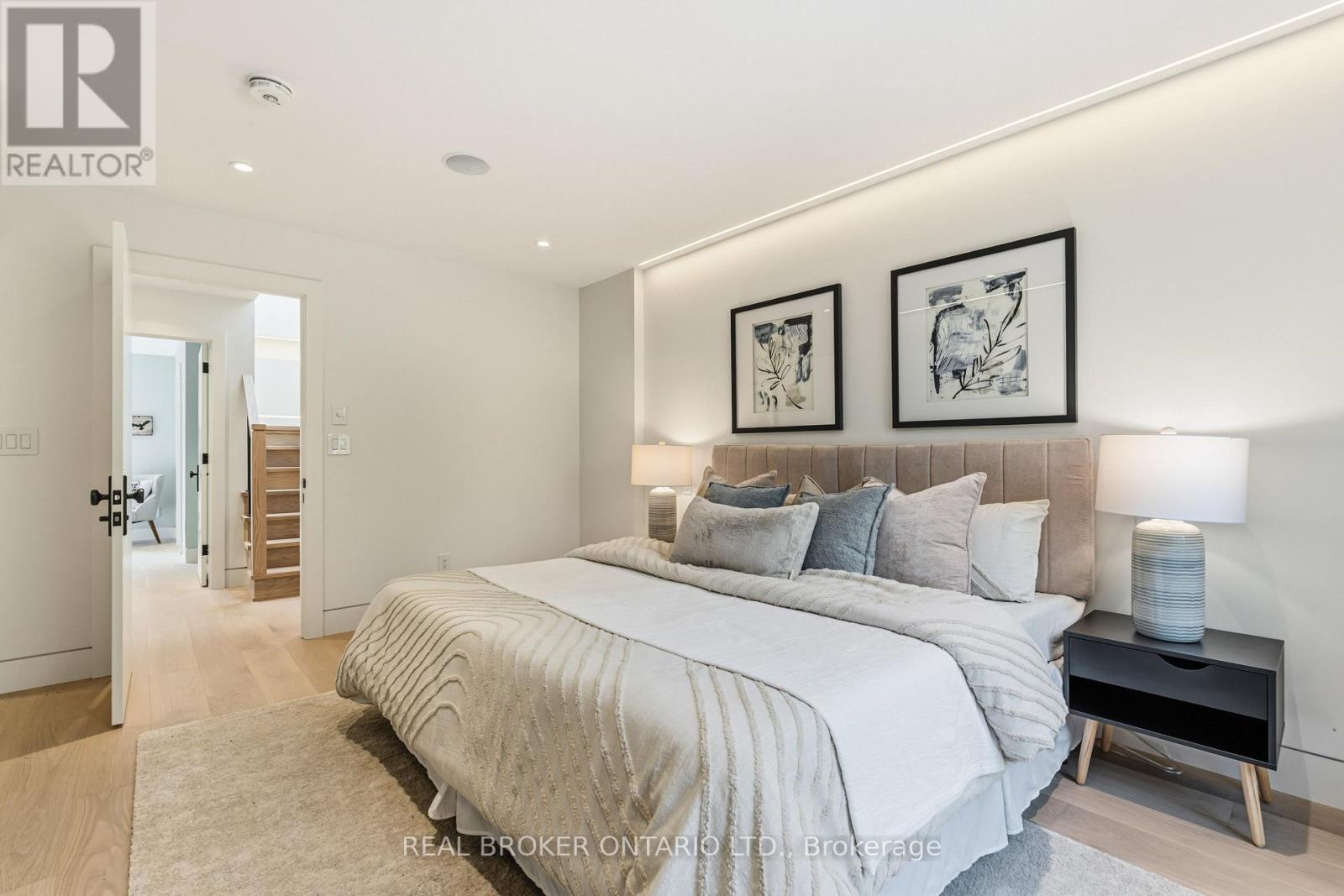 143 Fairview Avenue, Toronto, Ontario M6P 3A6 - Photo 19 - W13754816