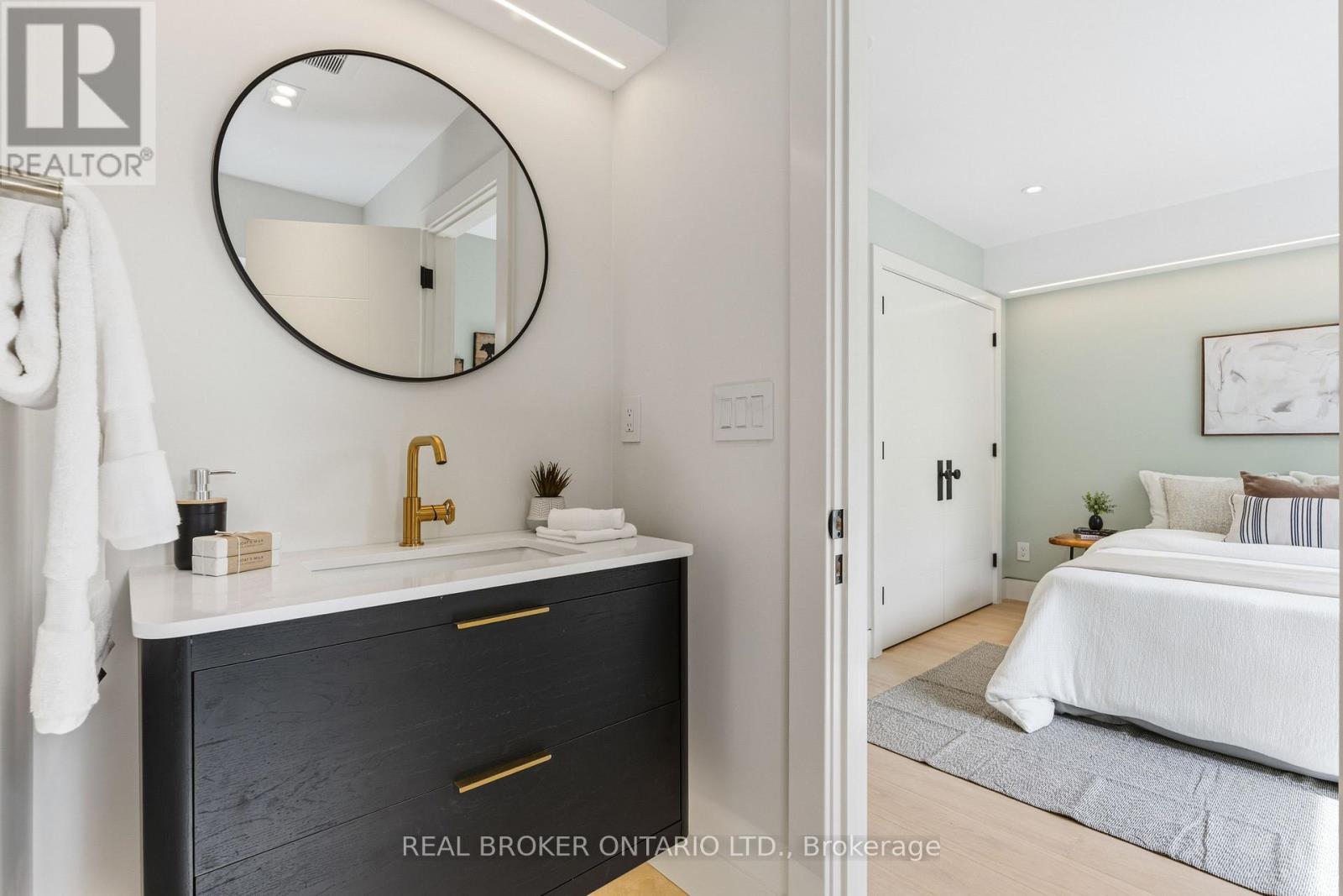 143 Fairview Avenue, Toronto, Ontario M6P 3A6 - Photo 27 - W13754816