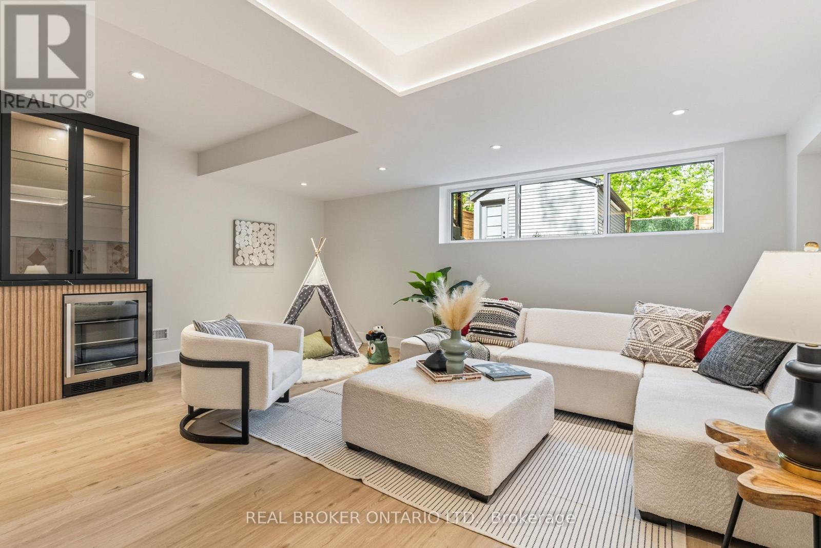 143 Fairview Avenue, Toronto, Ontario M6P 3A6 - Photo 36 - W13754816