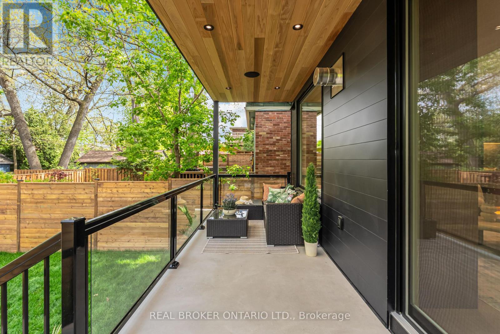143 Fairview Avenue, Toronto, Ontario M6P 3A6 - Photo 49 - W13754816